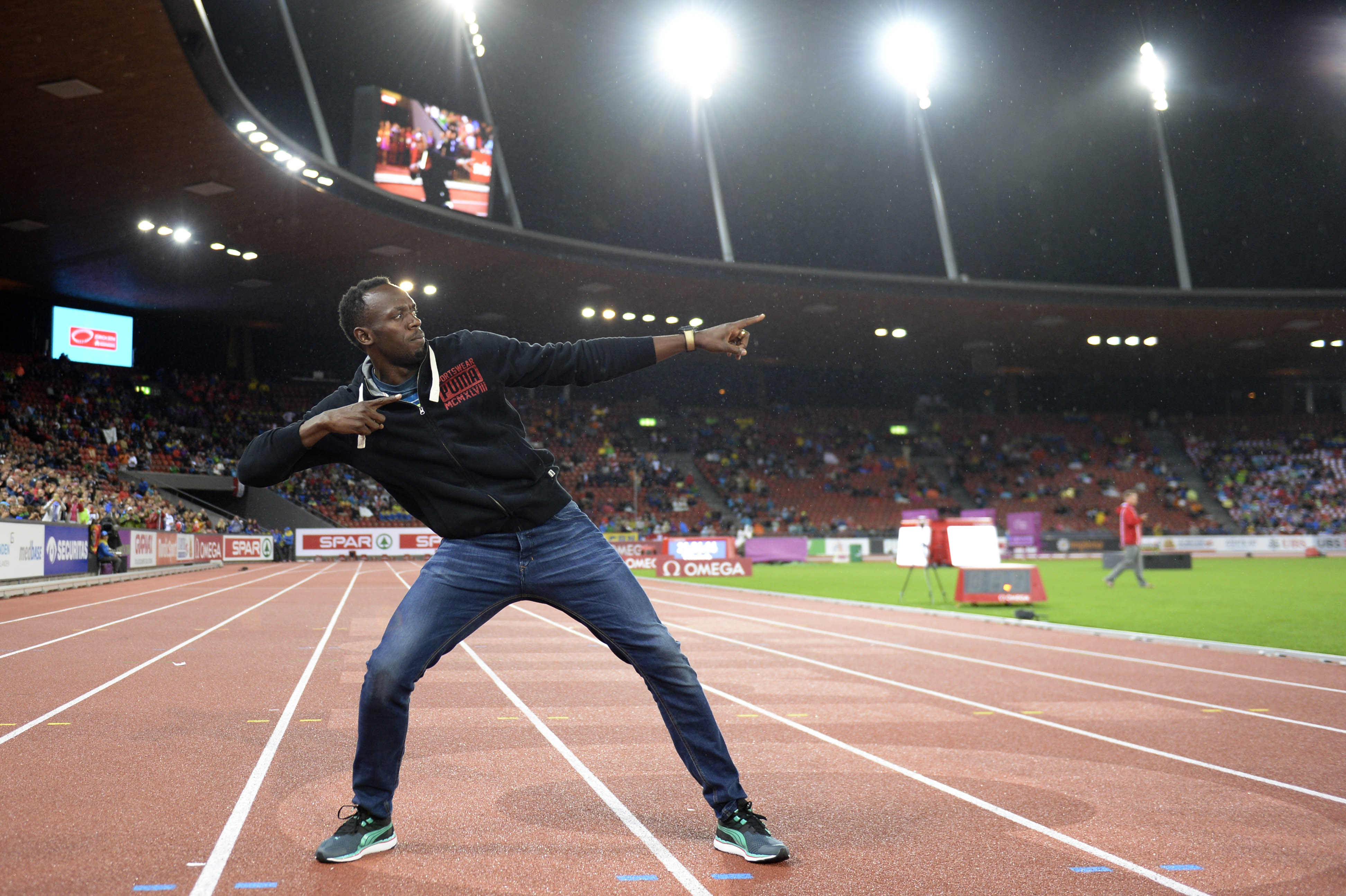 INTERVIU / Câmpeanu, atletul român care se ia la întrecere cu Bolt