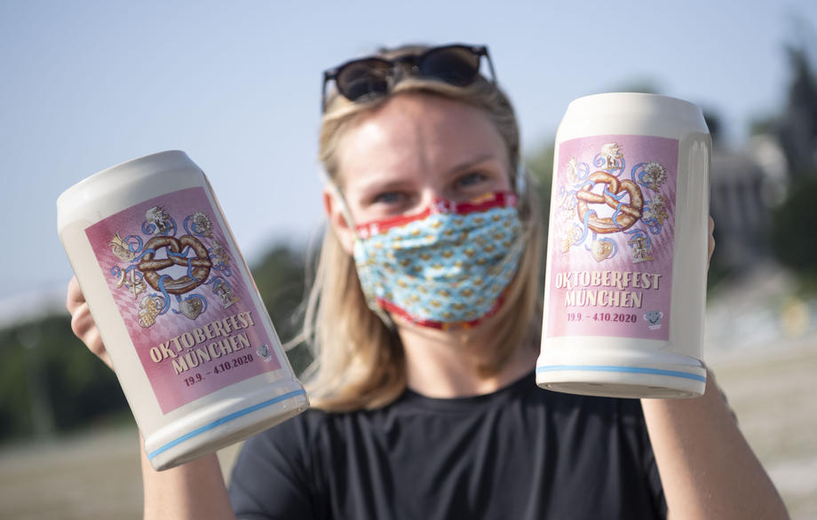 Oktoberfest, în timpul pandemiei de coronavirus. Festivalul se ține în condiții speciale: berăriile organizează petreceri mici