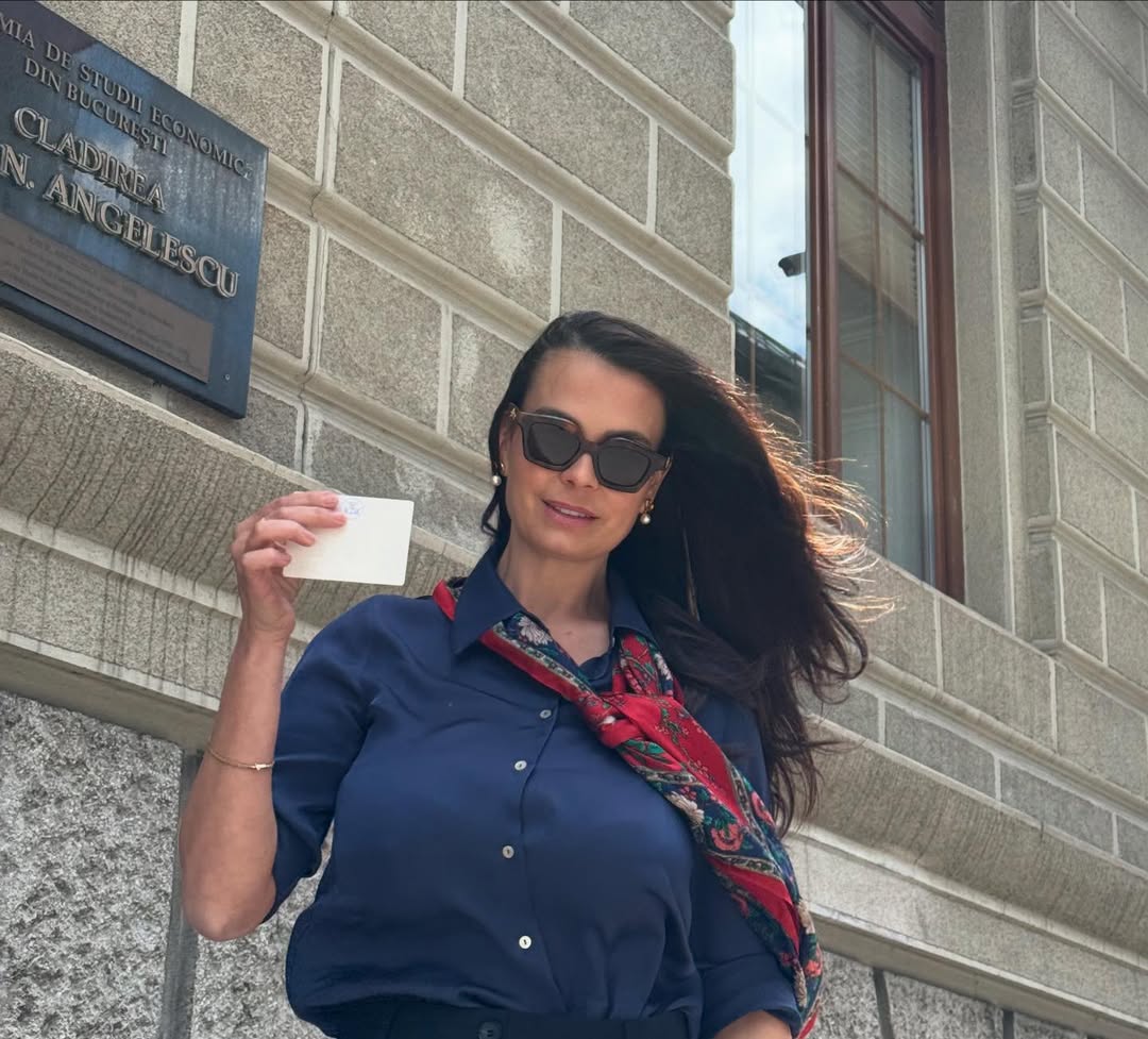 Ce le dorește Anca Serea românilor care i-au trimis mesaje de ură după ce a fost surprinsă lângă Nicușor Dan și Mirabela Grădinaru