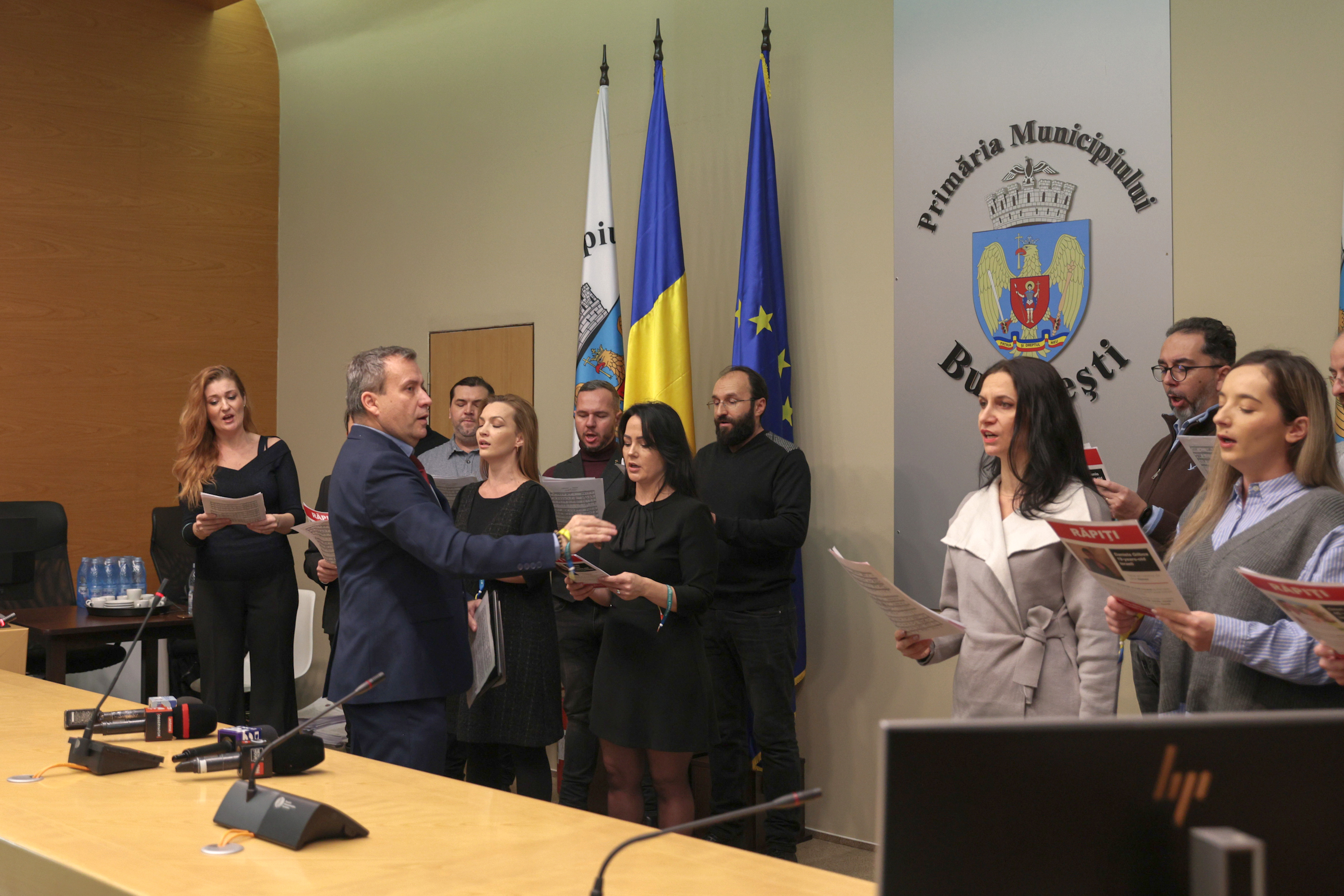 FOTO. 100 de zile de la începutul războiului. La București a avut loc o acţiune de solidaritate cu ostaticii răpiţi de Hamas în Fâşia Gaza