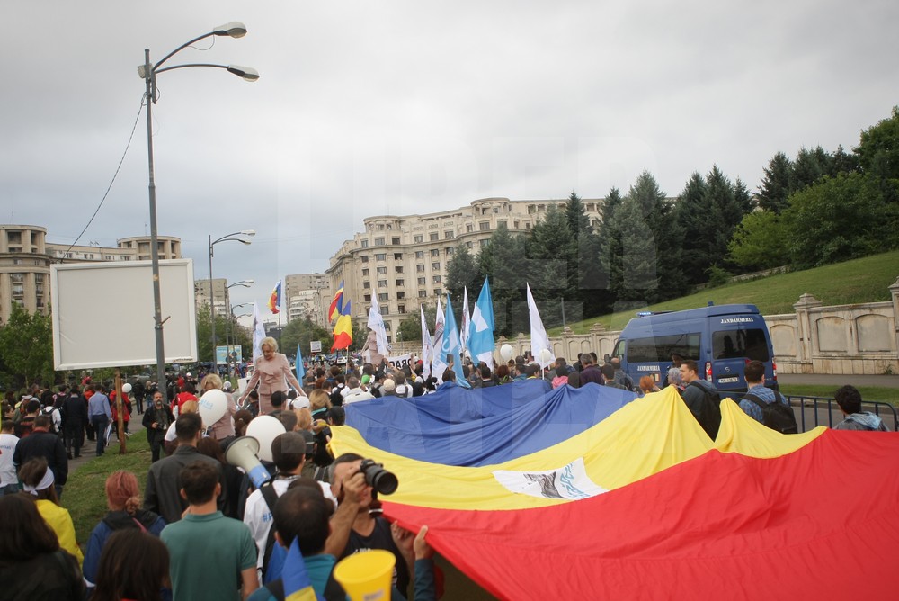 FOTO | Ludovic Orban, după moțiunea de cenzură: ”Sfârșitul lui Dragnea este aproape!”
