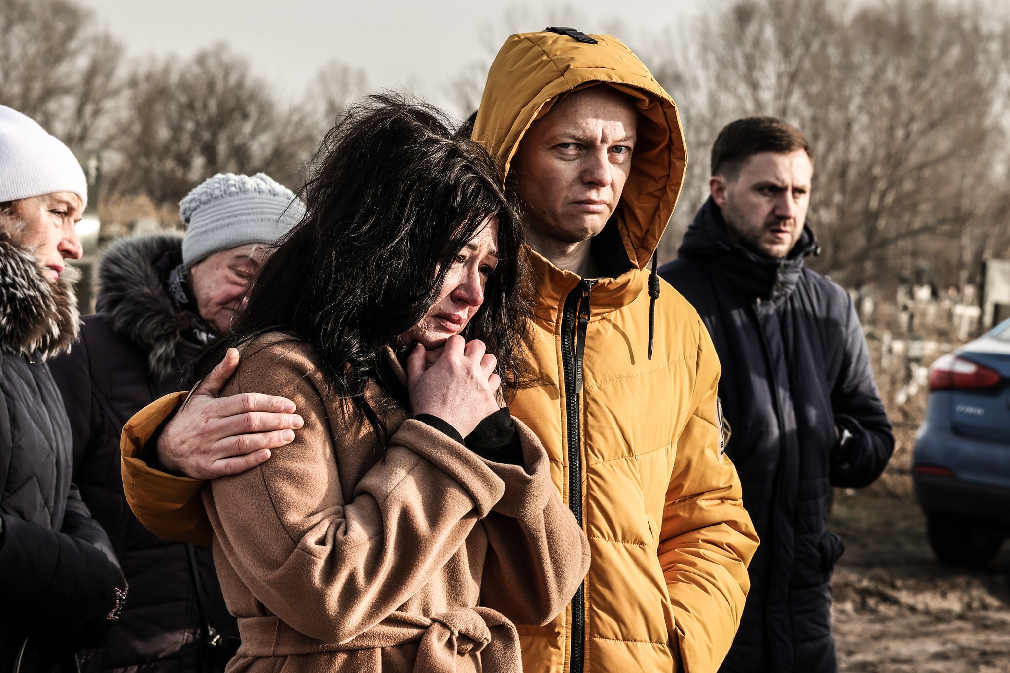 „Ne-a rămas de la el doar un șorț”. Destinul tragic al lui Maksym, adolescentul ucis de ruși în blocul morții din Dnipro. Părinții săi plecaseră de acasă