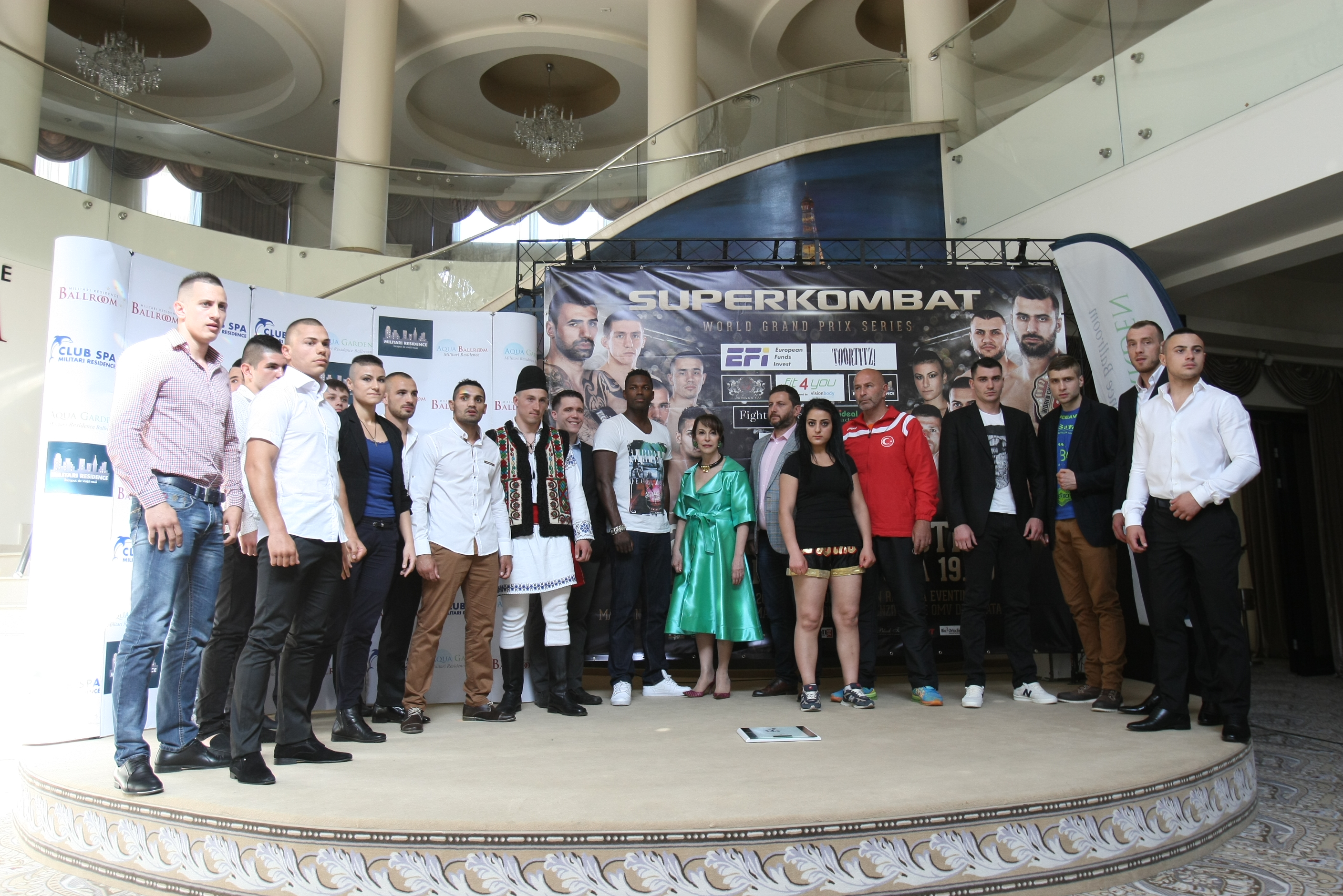 Luptătorii de la Superkombat București au trecut cu bine de proba cântarului oficial / GALERIE FOTO