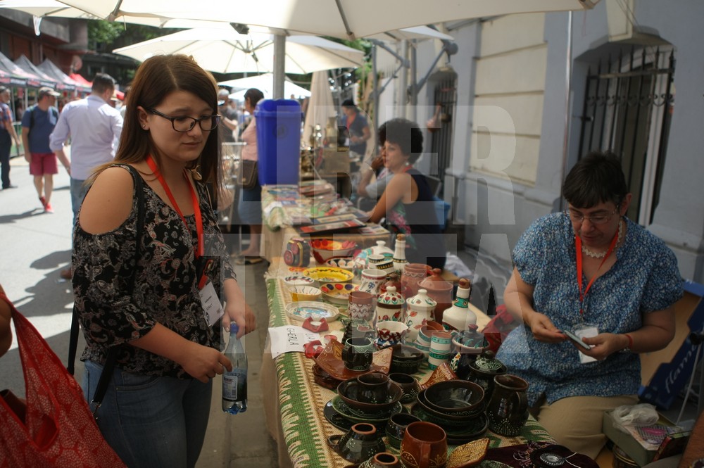 Festivalul Strada Armenească. Trei zile de concerte, dansuri și concursuri, în București / GALERIE FOTO