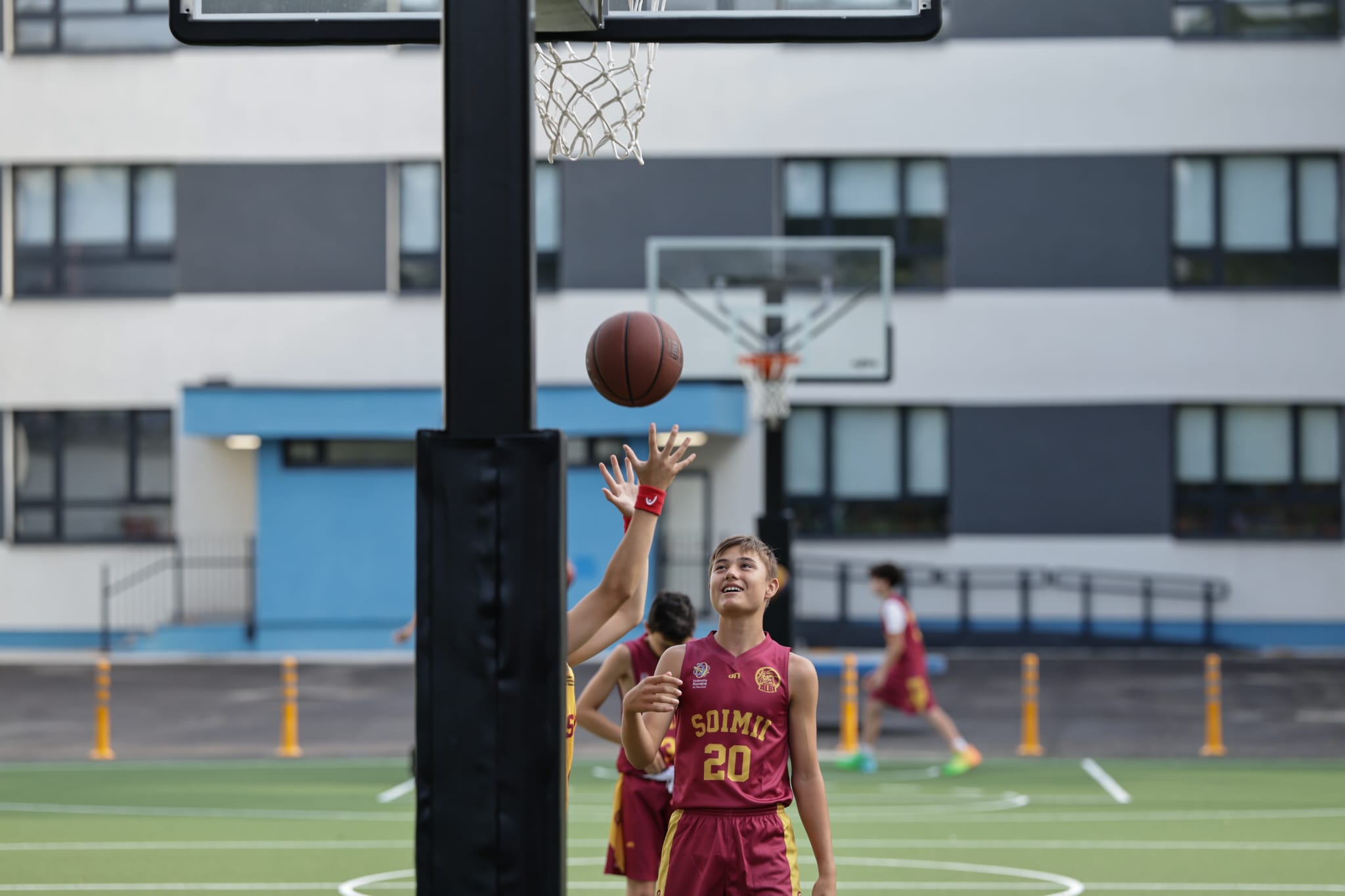 Școala 164 din București a inaugurat cea mai mare bază sportivă, care îi poartă numele campioanei Cristina Neagu