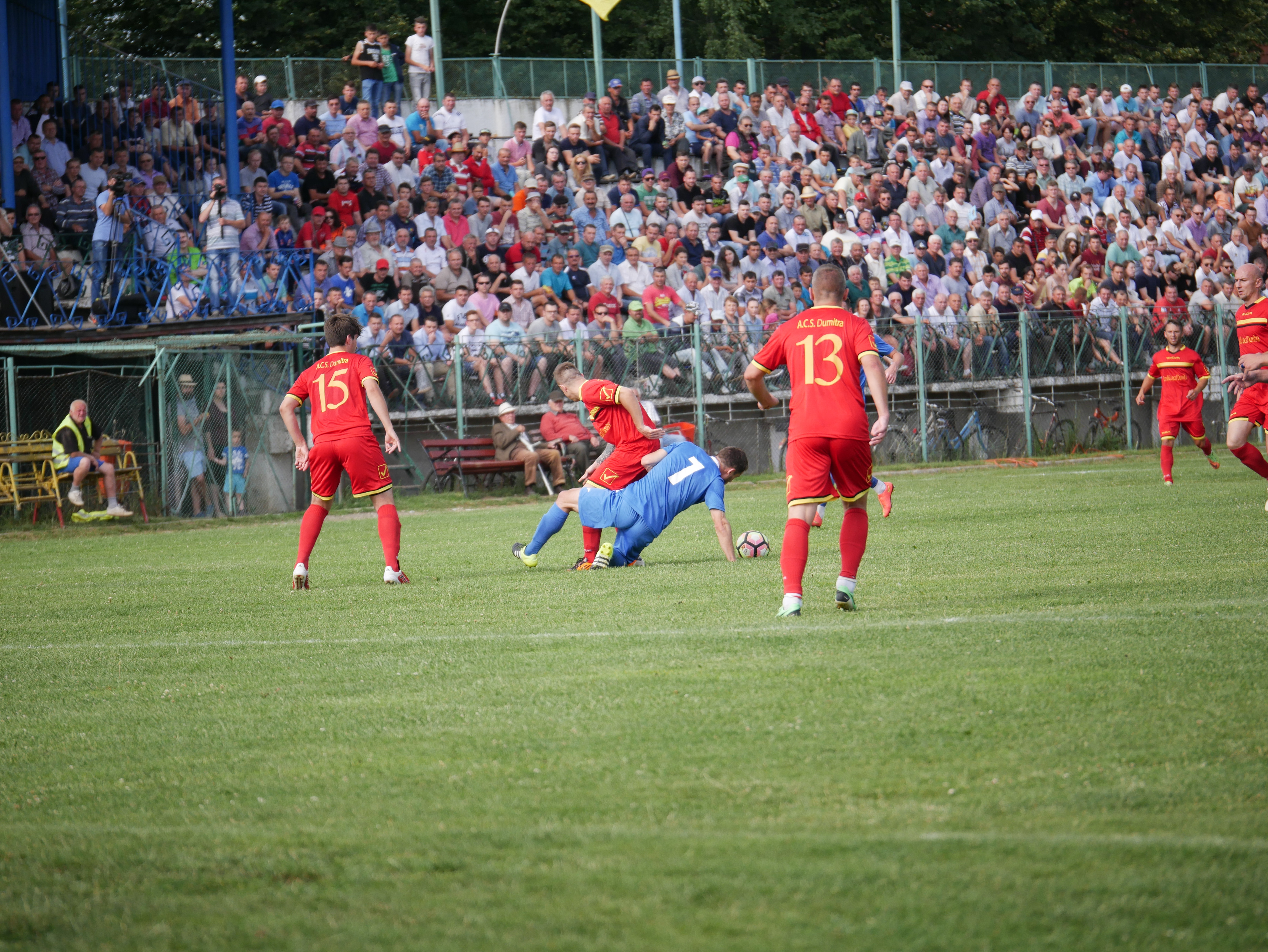 EXCLUSIV | Incredibila poveste a fotbalistului călugărit care a lepădat haina monahală și s-a căsătorit. Două iubiri mai presus de cea de Dumnezeu | FOTO&VIDEO
