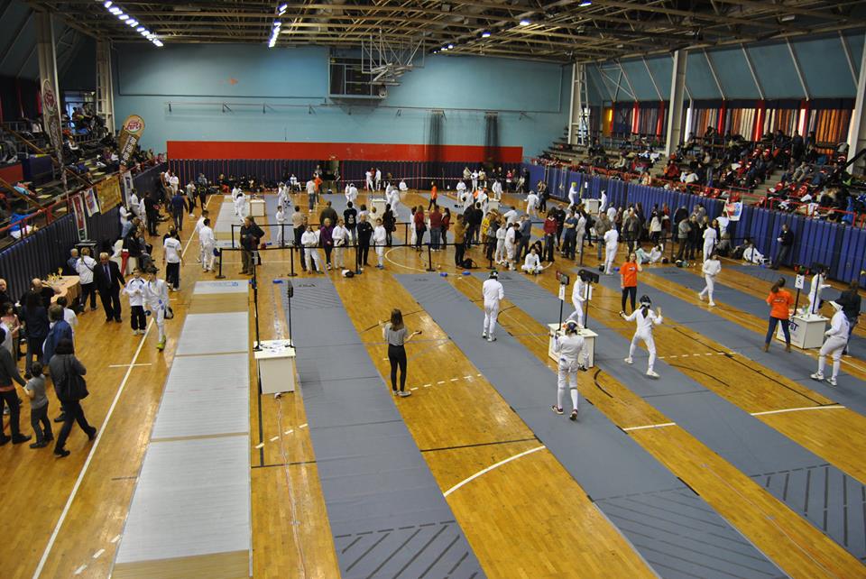 Trei spadasini români, învingători la Circuitul Internațional de spadă ”Olimpici”, de la Budapesta / FOTO