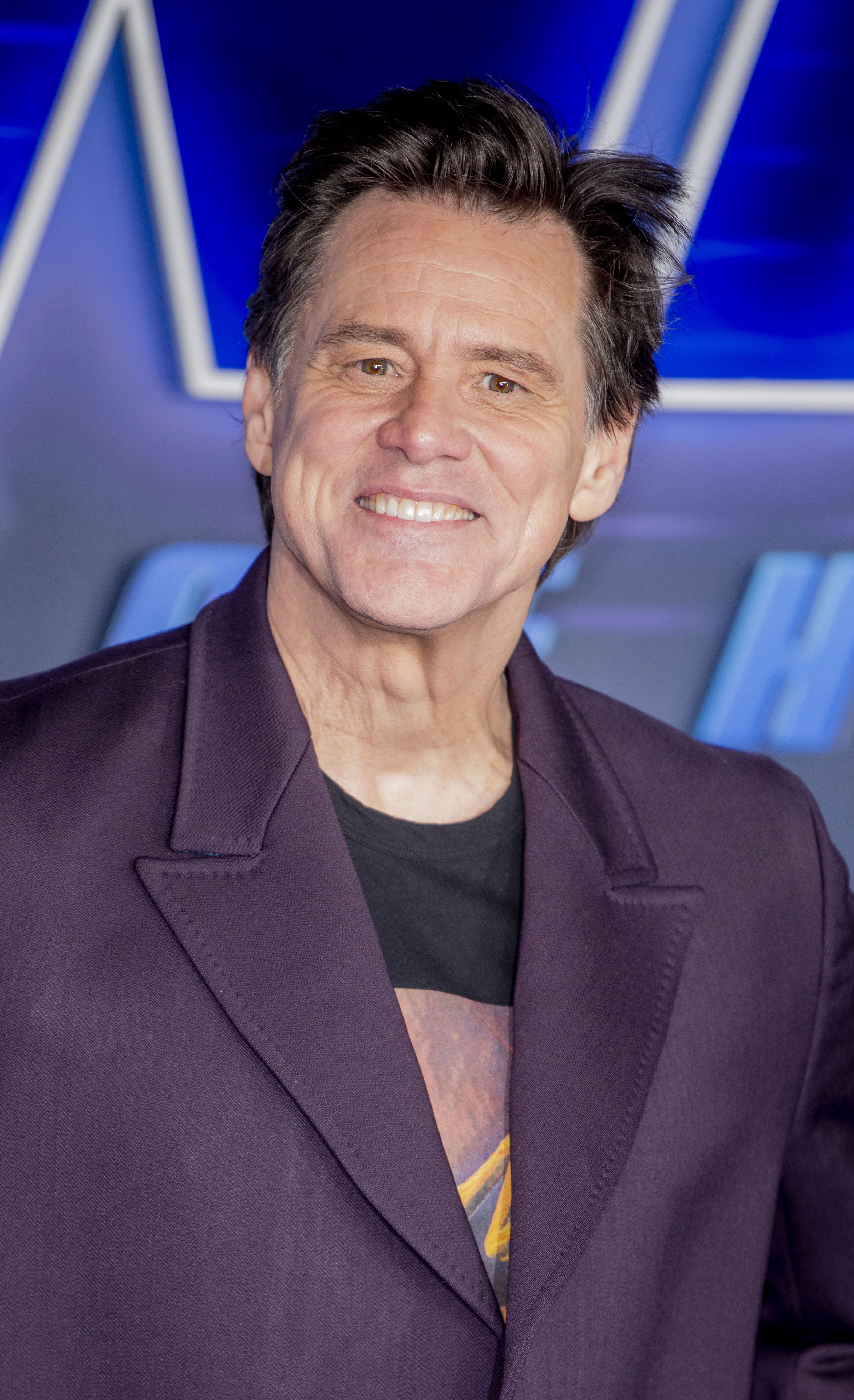 Jim Carrey, de nerecunoscut în Franța: „Toți spun că e clonă! I-au făcut ceva sau nu e el”. Apariție rară alături de iubită