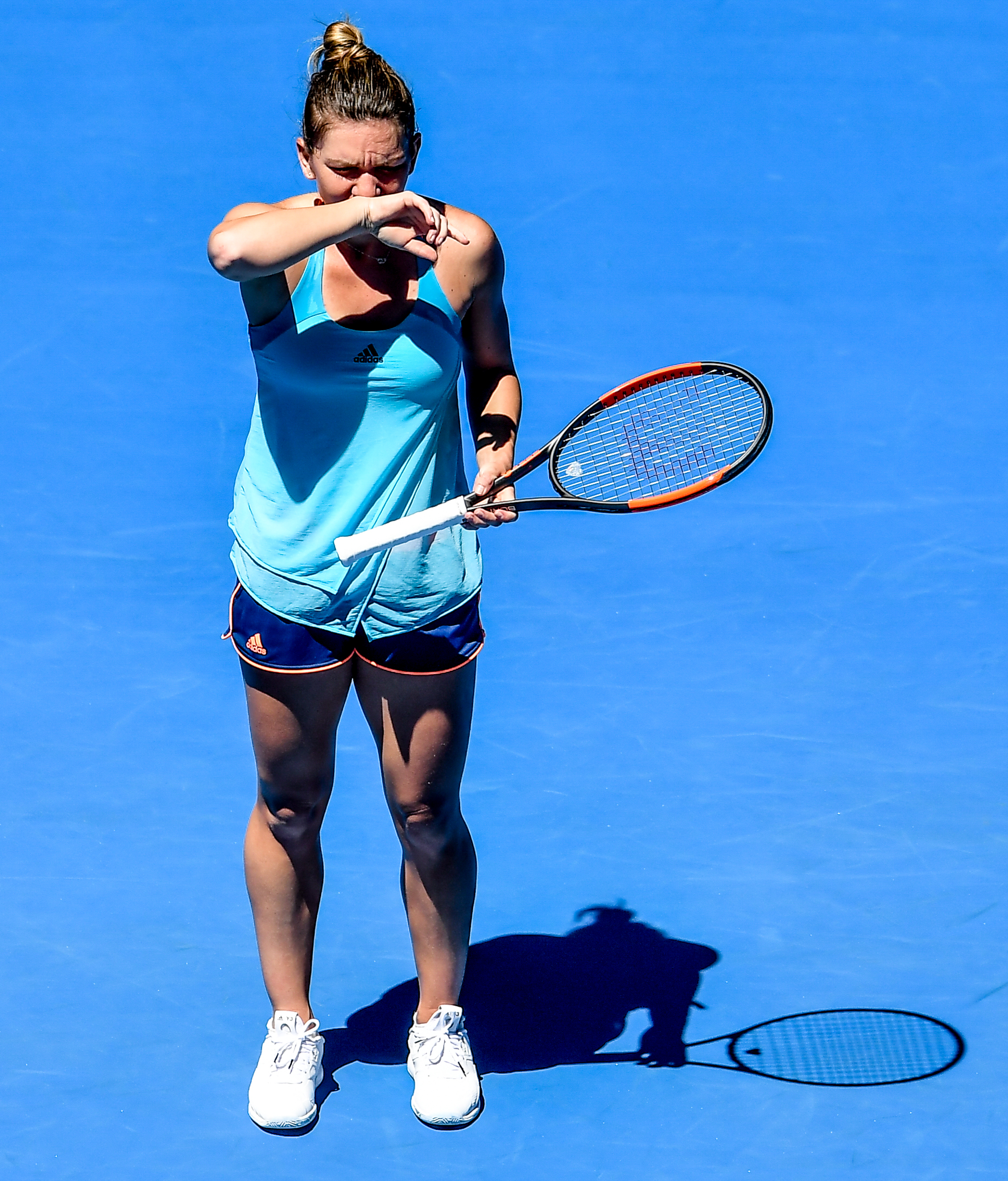Australian Open 2017. Simona Halep a fost eliminată a două oară la rând în primul tur la Melbourne. Imaginile neputinței / GALERIE FOTO