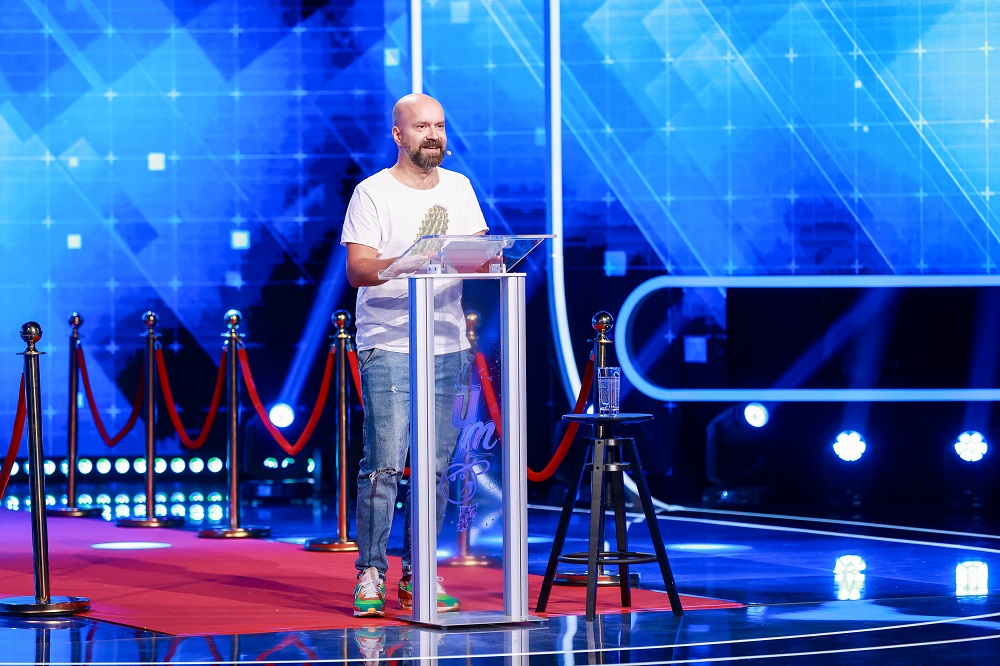 Teo a renunțat la munca de birou pentru a fi comediant: „Eu muncesc de nu mai pot și câștig într-o lună cât fac cu stand-up-ul într-un weekend”