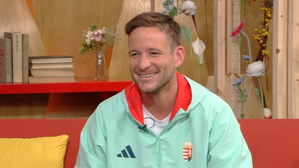 Istenes Bence a pályán ünnepelte a magyar válogatott győzelmét: Csoboth Kevinnel posztolt - fotó