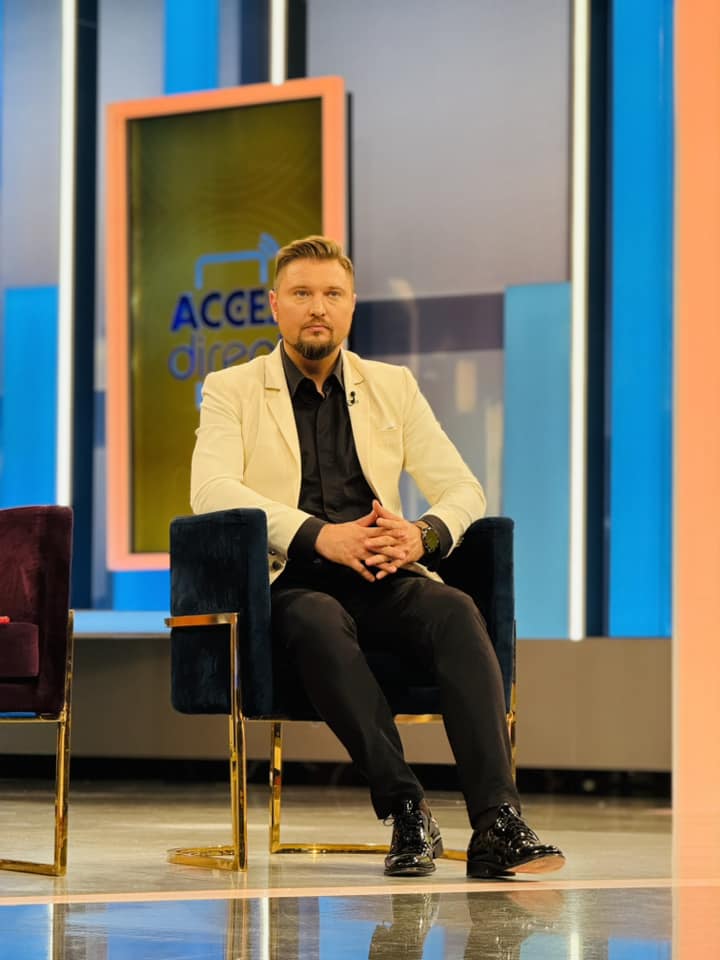 Ce se întâmplă cu „Acces Direct” după ce Mirela Vaida a plecat de la emisiune. Vedeta va prezenta „În direct cu România”