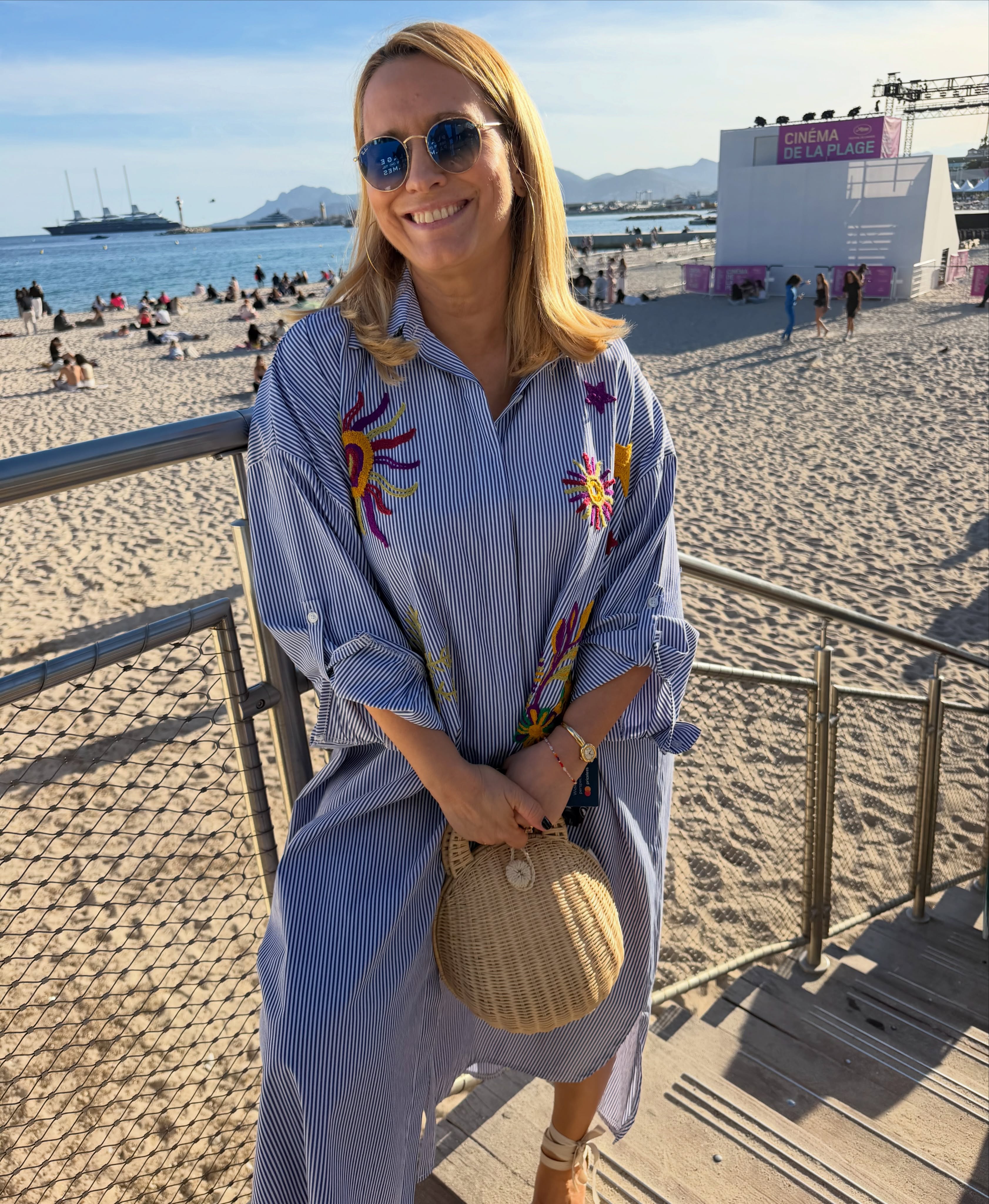 Imagini noi cu Andreea Esca în costum de baie. Ce i-a cerut soțului ei înainte să o fotografieze