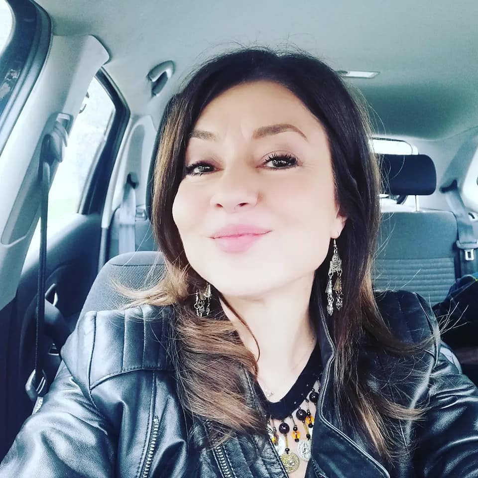 Cum a fost cerută în căsătorie Oana Sîrbu de niște soldați: „O nebunie. Am trăit zgomotos”