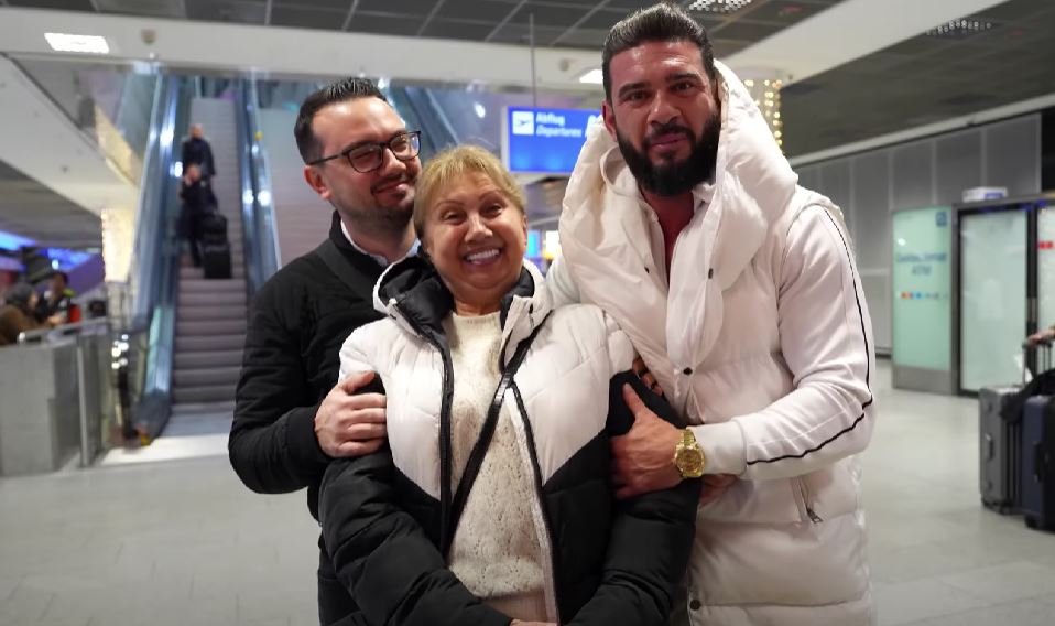 Cu cine și-a petrecut Dorian Popa Crăciunul, după despărțirea de Claudia Iosif: „Cel mai frumos cadou de la Dumnezeu este că suntem împreună și sănătoși”