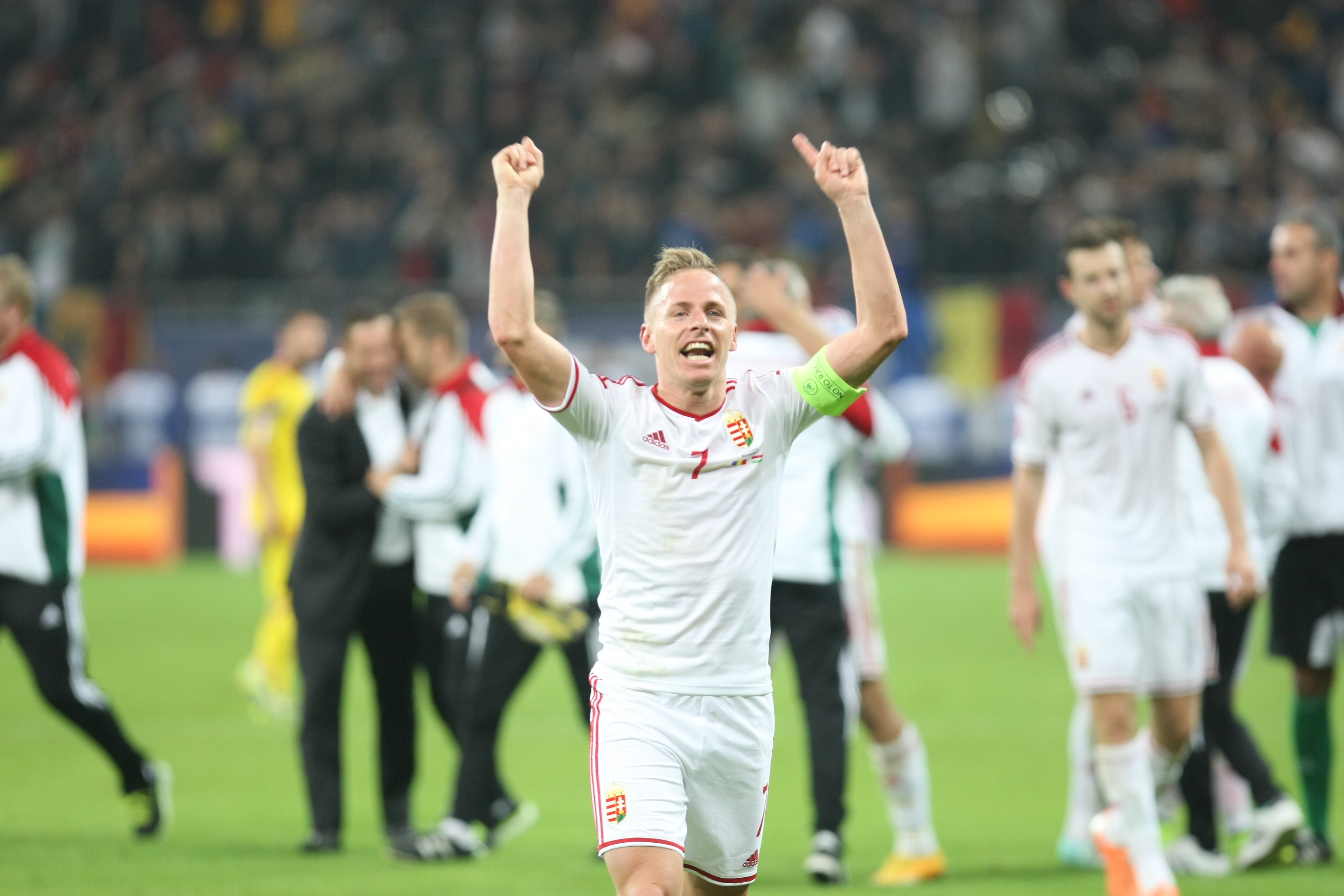 LIVE BLOG / FOTO&VIDEO. MECIUL ANULUI, ROMÂNIA - UNGARIA 1-1