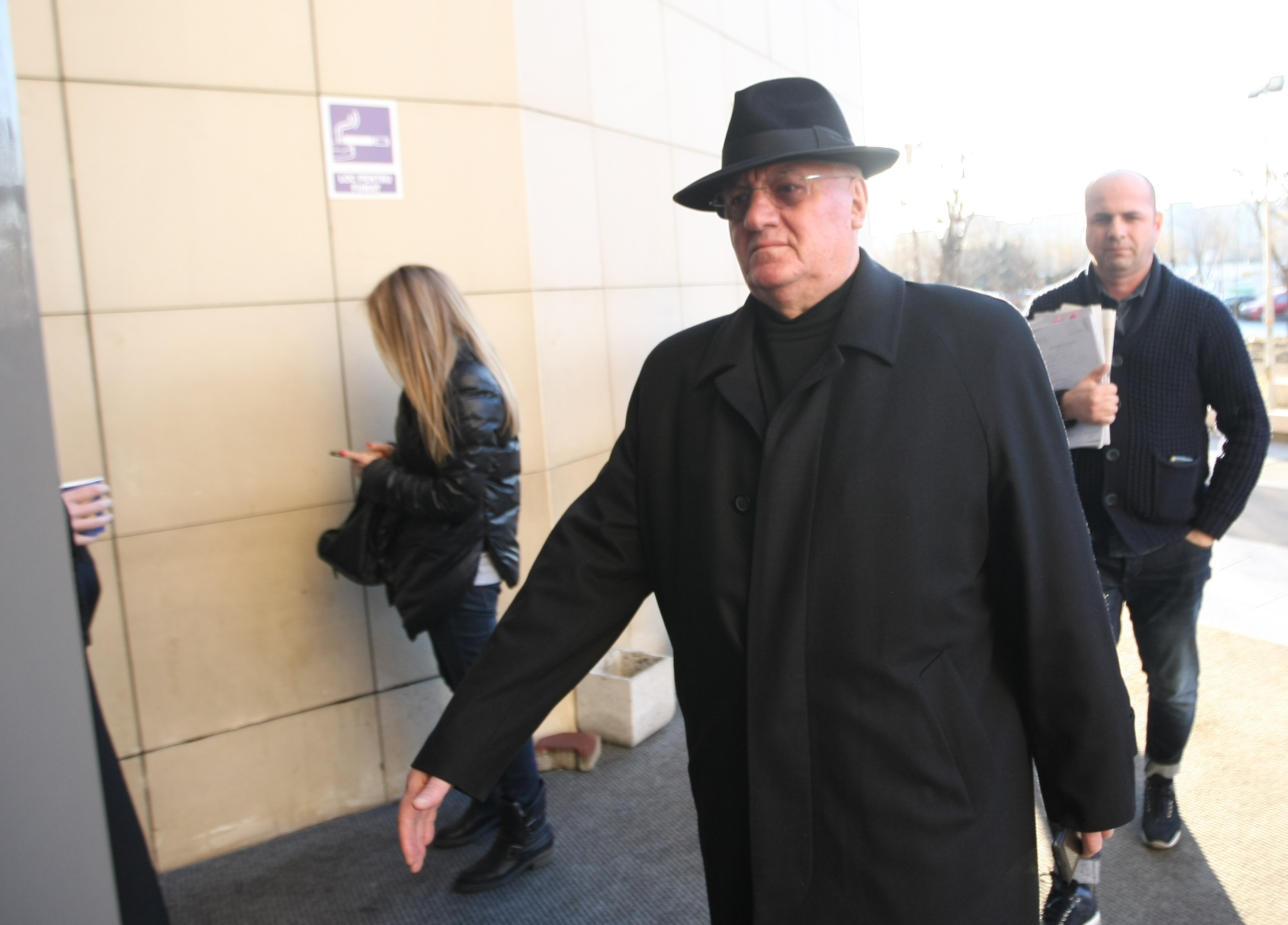 Dumitru Dragomir și Mircea Sandu, chemați iarăși la tribunal, să dea cu subsemnatul în dosarul dezafilierii Craiovei / GALERIE FOTO
