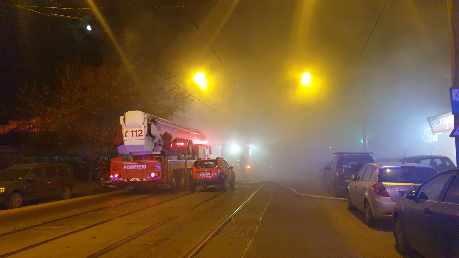 Patru case distruse, după un incendiu puternic în cartierul Ferentari