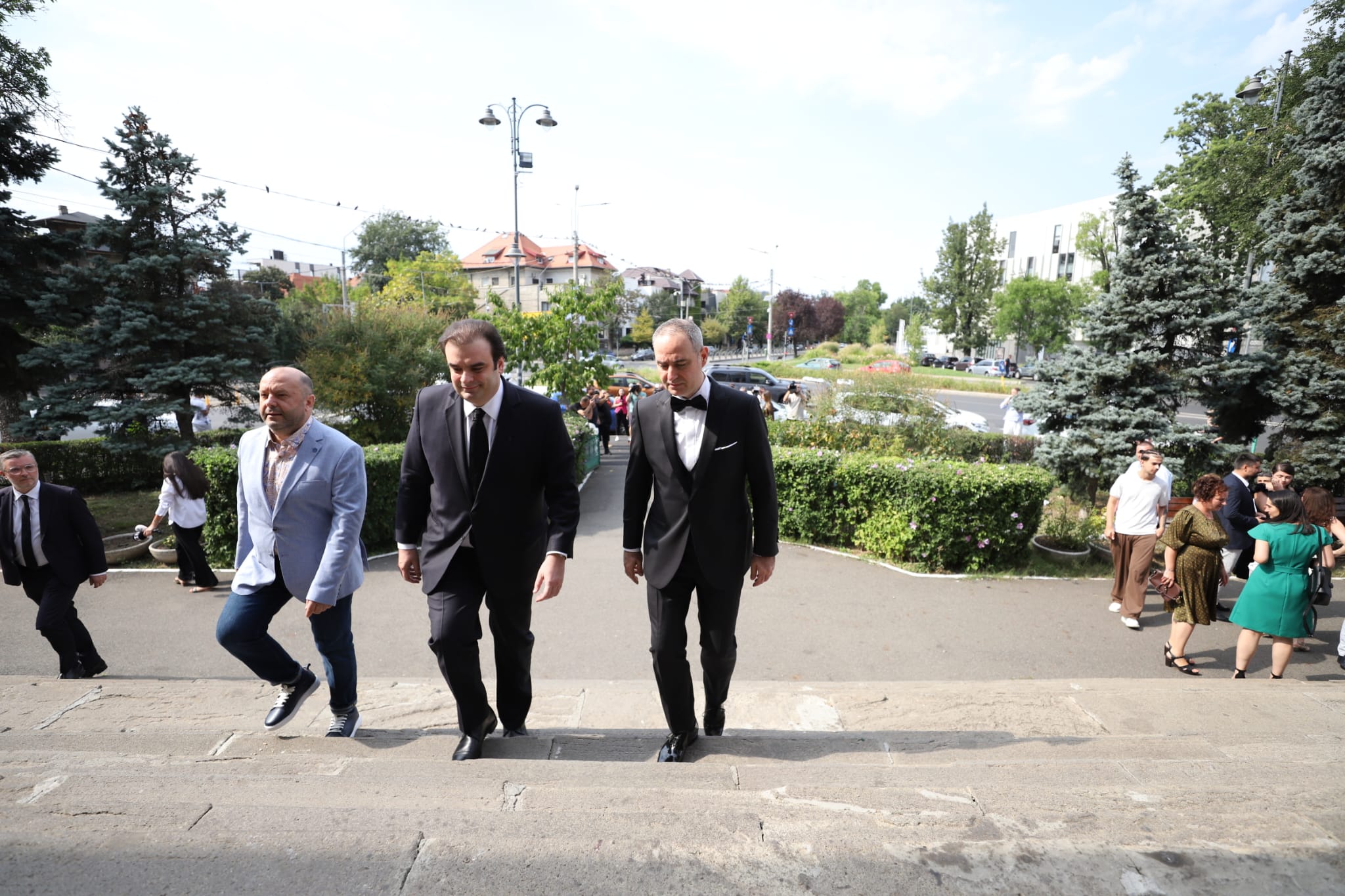 Alexandru Nazare, ministrul finanțelor din România, se căsătorește