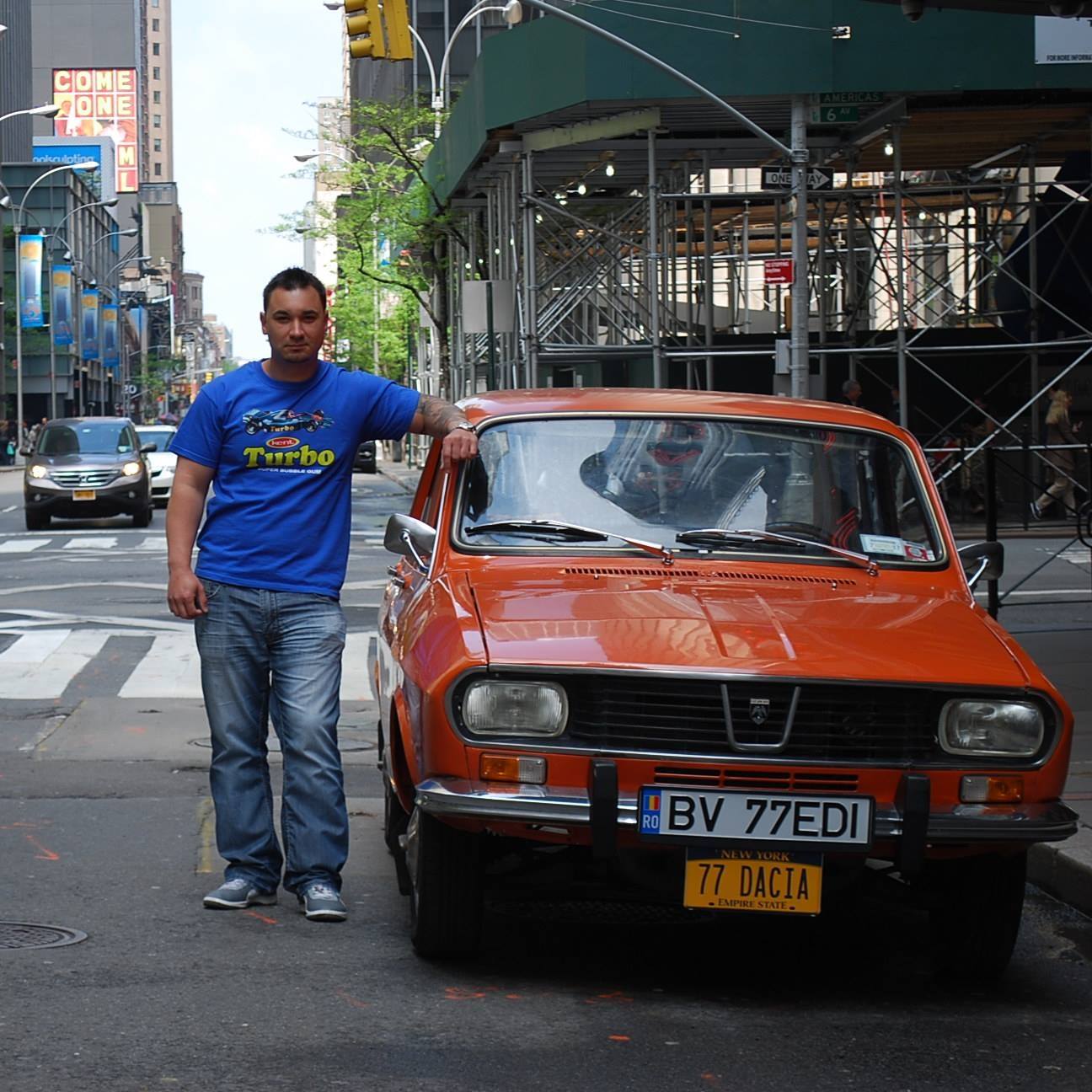 EXCLUSIV. Mimi, furia roșie de pe șoselele Americii. Singura Dacie cu ”buletin” de New York care va străbate faimoasa Route 66