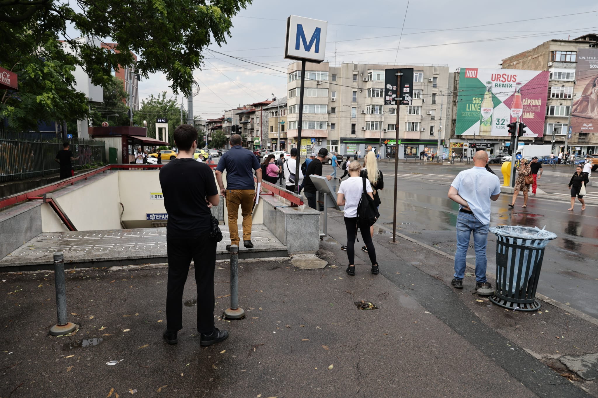 Dezastru după furtuni: București este sub ape iar aproape 30.000 de oameni din 65 de localități sunt fără curent. Pompieri din 9 județe vin în ajutor