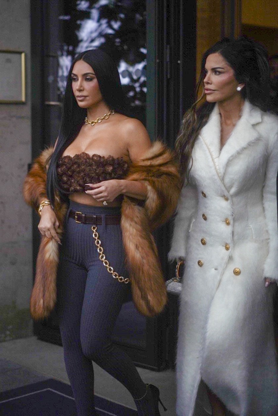 Cum au apărut Kim Kardashian și Katy Perry la petrecerea lui Lauren Sanchez înainte de nuntă. Aceasta se căsătorește cu Jeff Bezos în curând