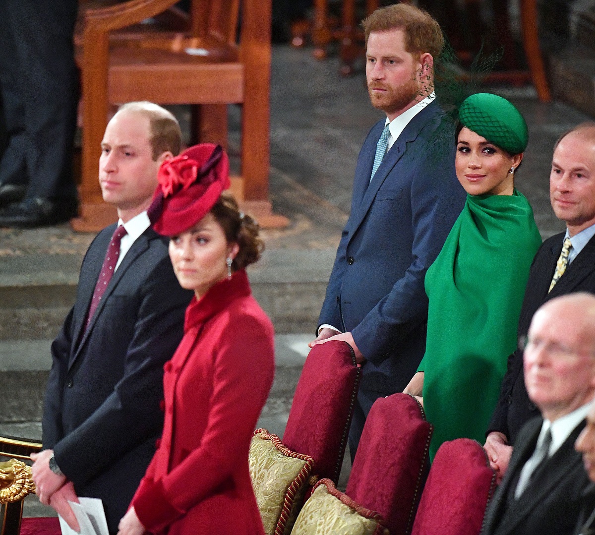 Cum era îmbrăcată Meghan Markle când i-a întâlnit prima oară pe prințul William și pe Kate Middleton: „Atitudinea protocolară din public ajunge și în interior”