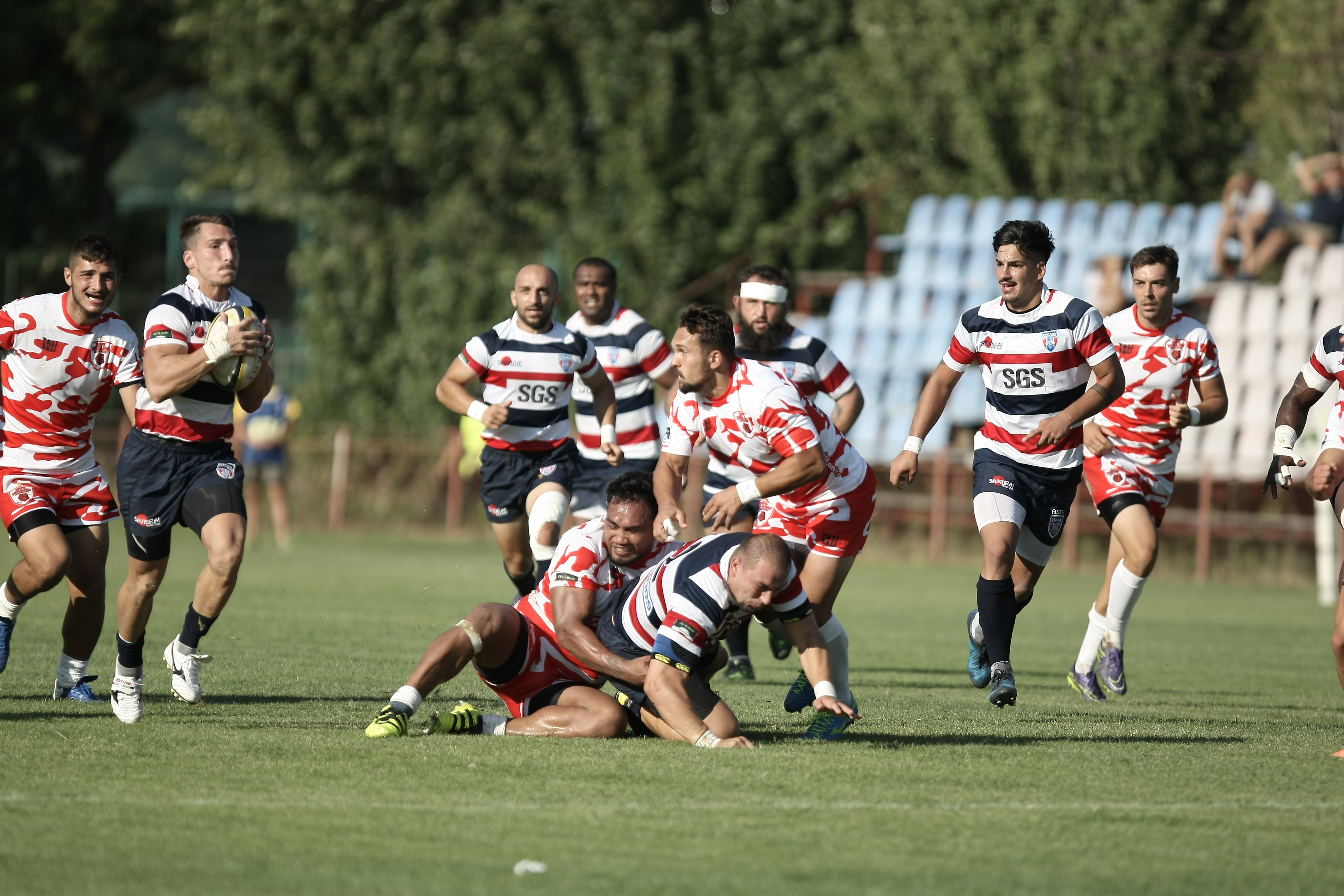 Superliga de rugby 2017 începe sâmbătă. Baia Mare a trecut de U Cluj, remiză la București. Steaua a bătut Dinamo / FOTO