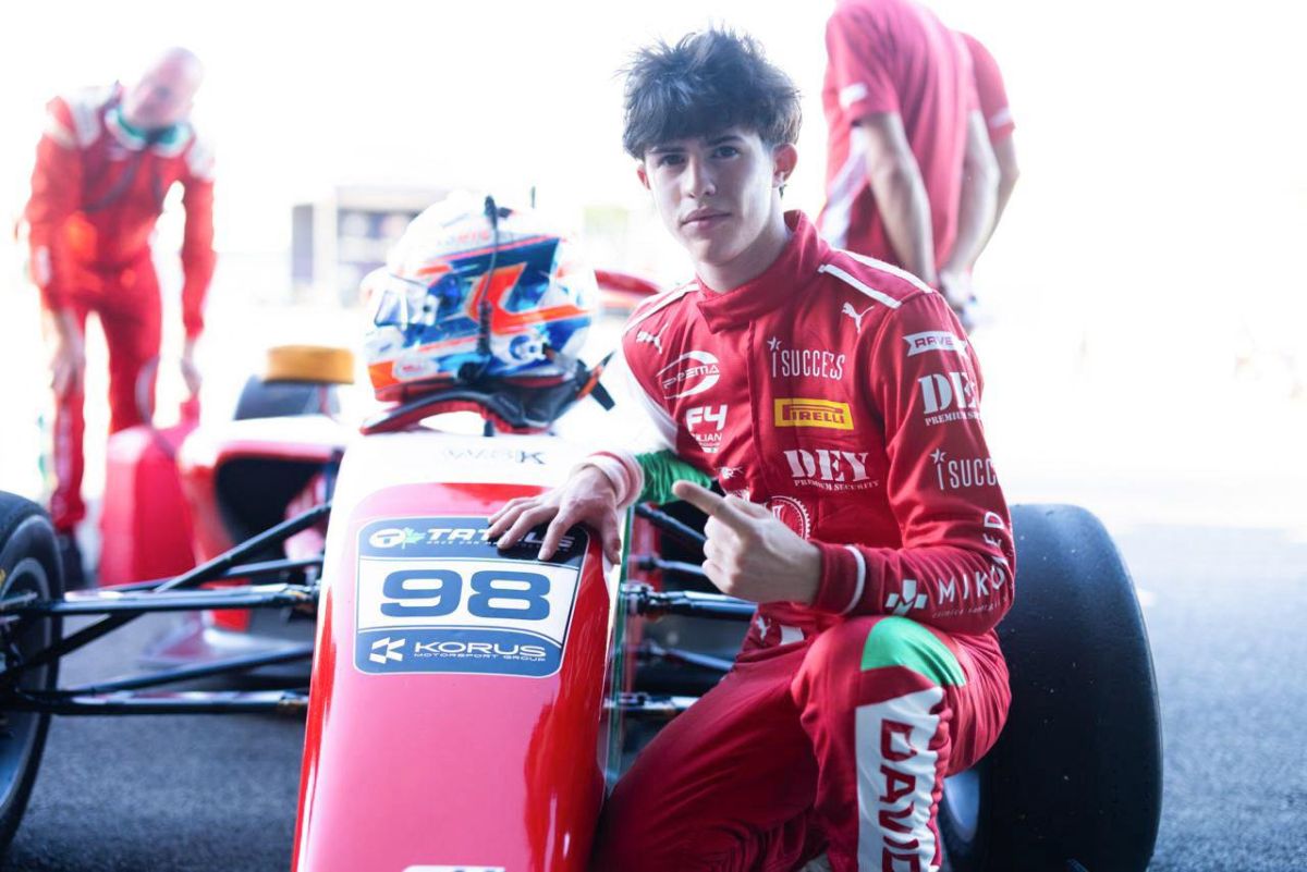 Performanță spectaculoasă pentru un român în Formula 4: va pleca din pole position la Vallelunga