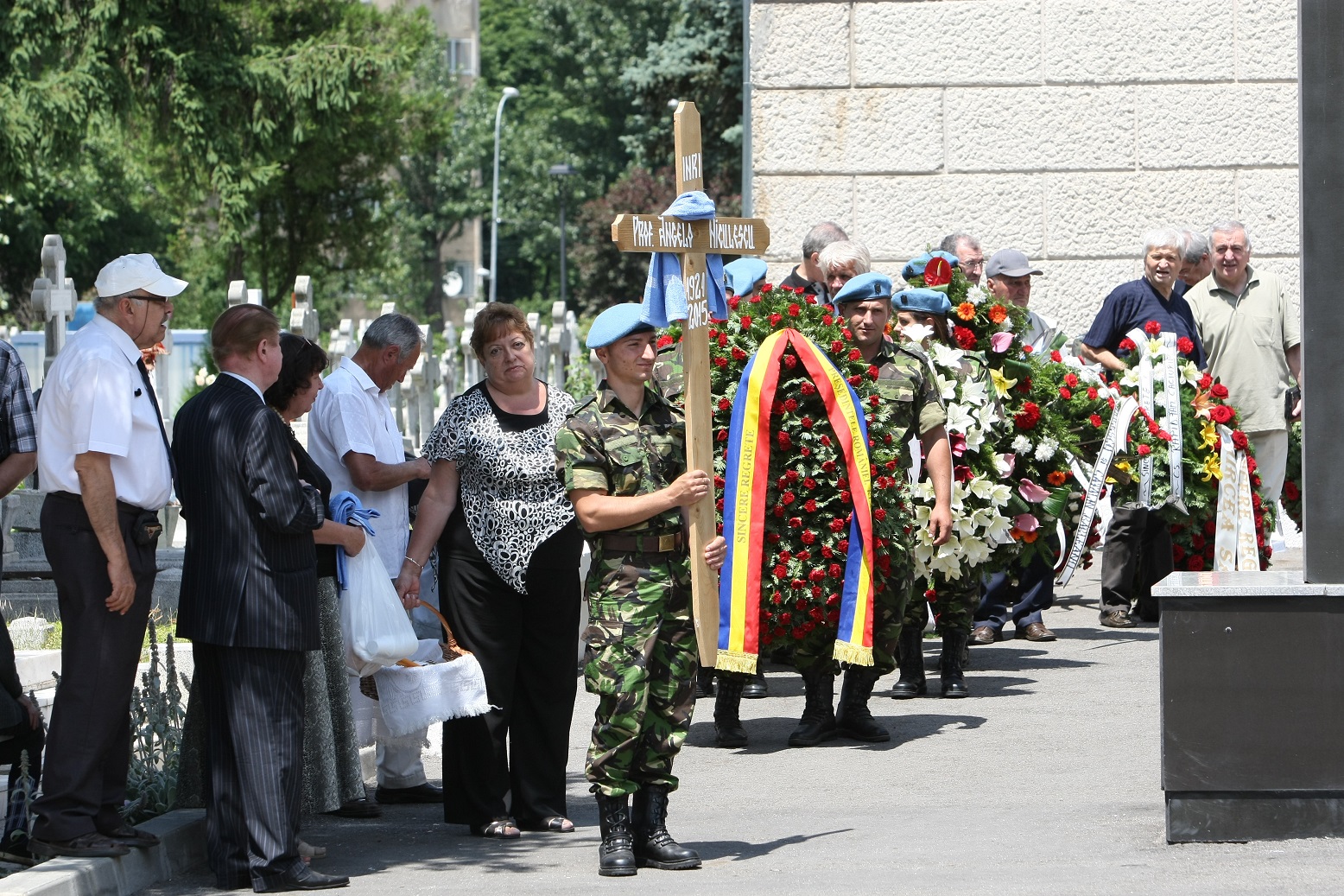 ”Profesorul” Niculescu, înmormântat cu onoruri militare / FOTO