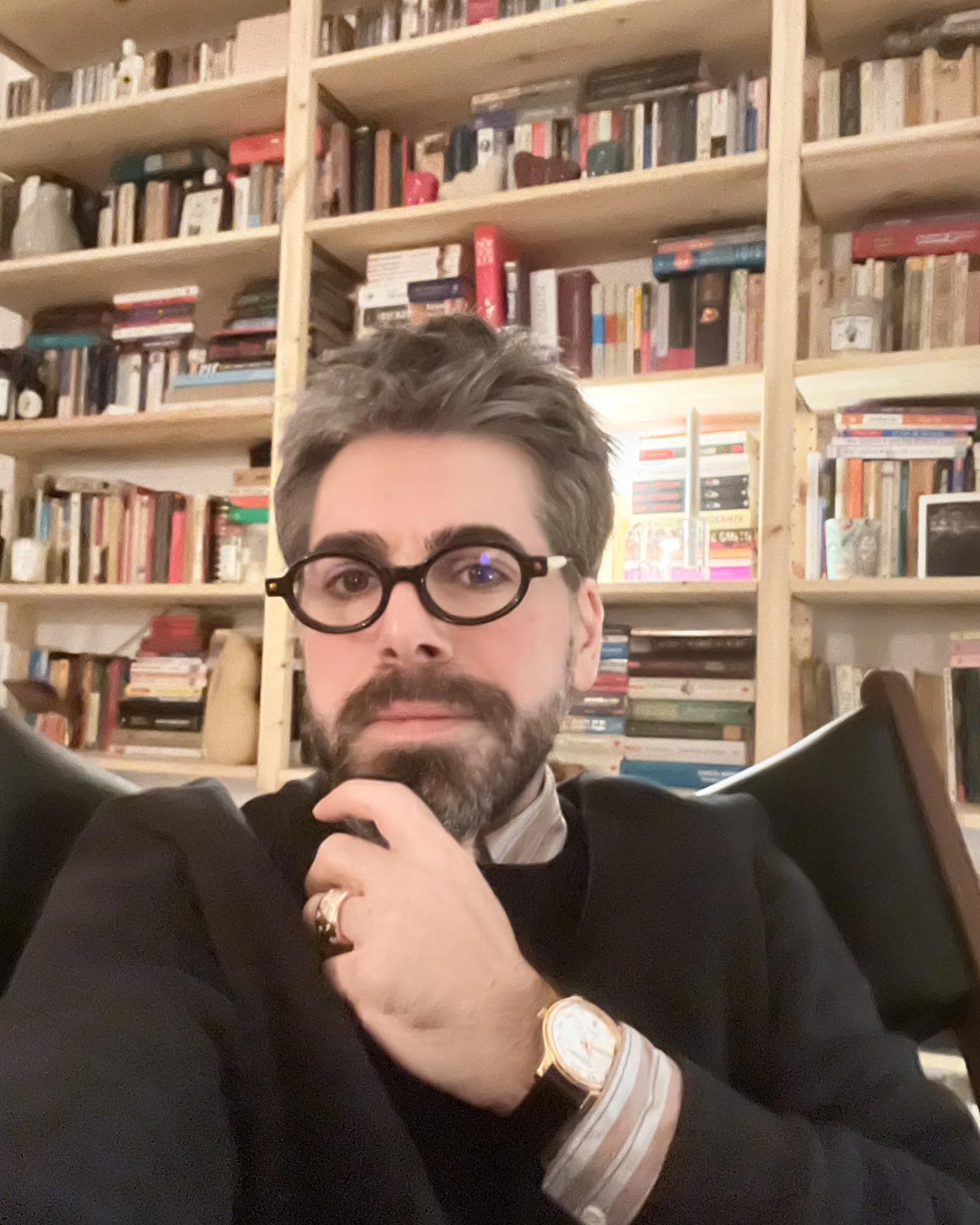 De ce Maurice Munteanu refuză să își cumpere haine din mall. Preferă să meargă la magazine second-hand: „Sunt câteva branduri care îmi plac”