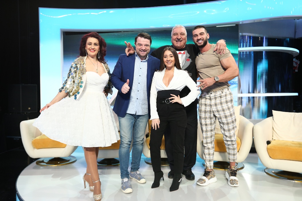 Rică Răducanu, Jojo, Nicole Cherry și nea Mărin Barbu se alătură vedetelor care ghicesc măștile la "Scena misterelor" | FOTO