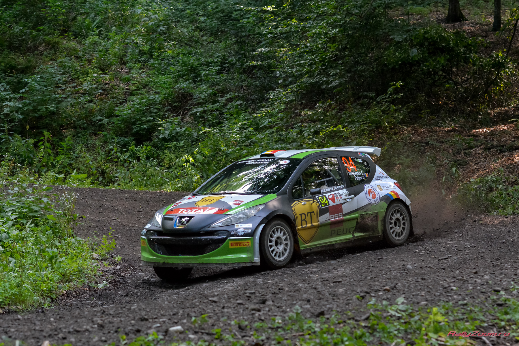 FOTO / Napoca Rally: două mașini în top 6 la Raliul Iașiului