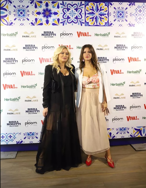 Cum s-au îmbrăcat vedetele la VIVA! Influencers Party 2024. Elena Gheorghe a făcut furori într-o rochie mini, iar Laura Cosoi într-una transparentă