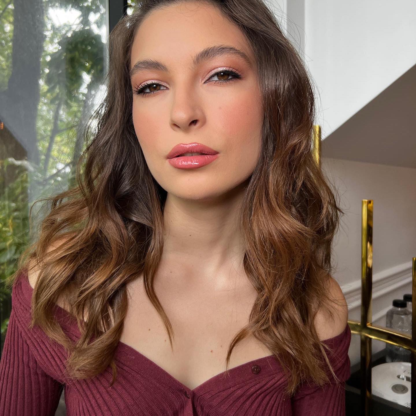 Actrița Irina Artenii a dezvăluit cum e să joace în „Subteran” și „Tătuțu”: „Două personaje aproape opuse” | EXCLUSIV