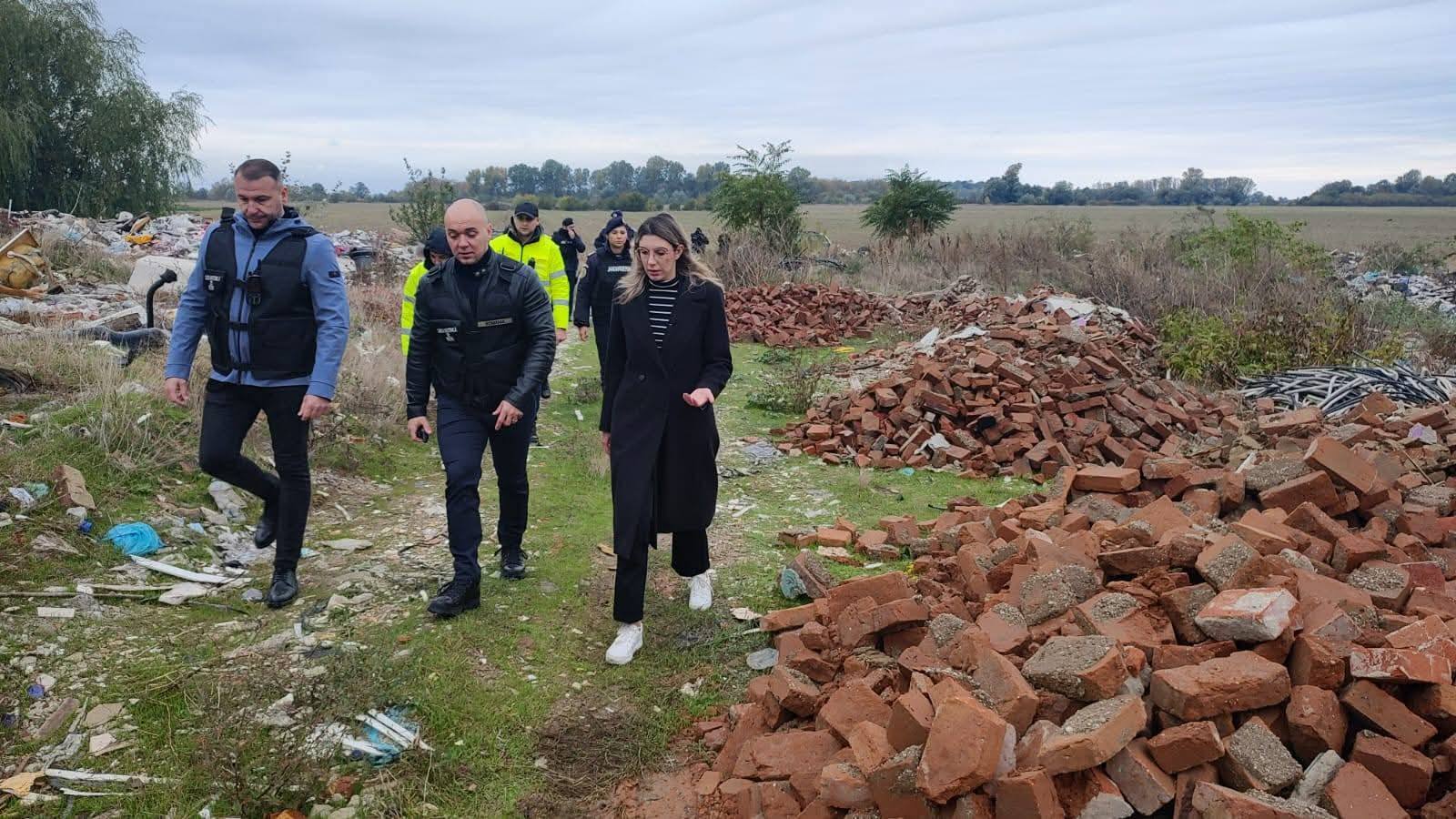 Diana Buzoianu, în control la Sinteşti: „Cei care ne otrăvesc de ani de zile trebuie să suporte consecințele” 