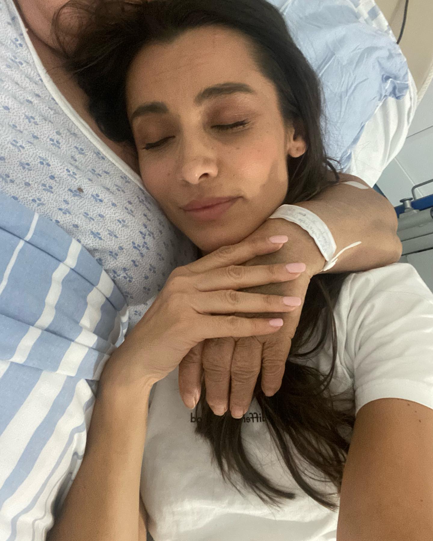 Lili Sandu trece prin momente grele, după ce mama ei a ajuns la spital: „L-am implorat pe Dumnezeu prin rugăciuni și lacrimi”