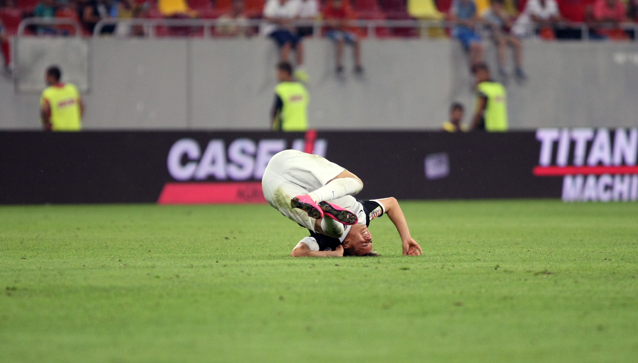 Ianis Hagi împlinește 18 ani. Fotbalistul își serbează majoratul la Florența. Debutează duminică în Serie A? | GALERIE FOTO