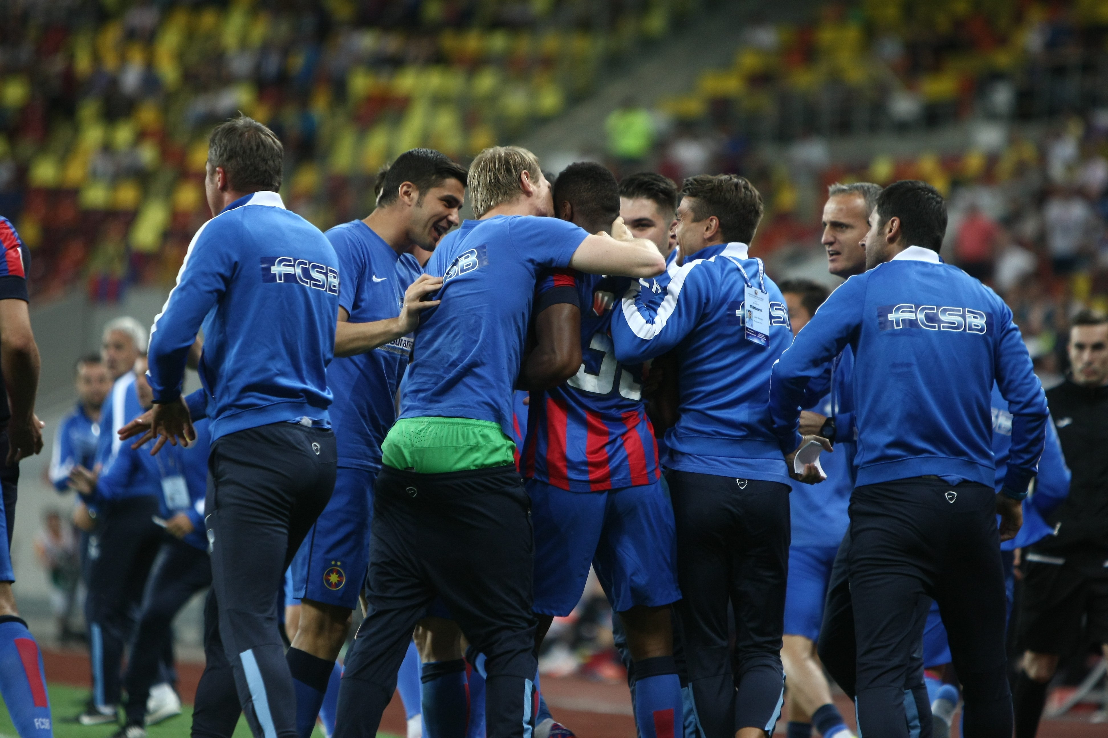 ASTRA - ASA 3-1 şi STEAUA - FC BOTOŞANI 2-0. Rocada mare / VIDEO