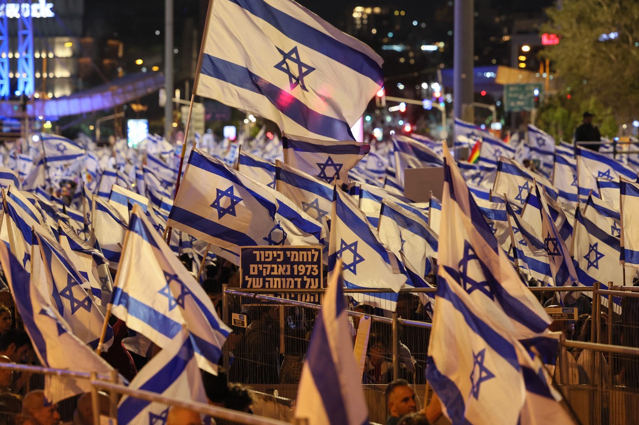 Un nou protest masiv în Israel, pentru a 16-a săptămână la rând. Zeci de mii de oameni contestă reforma justiției și guvernul lui Netanyahu