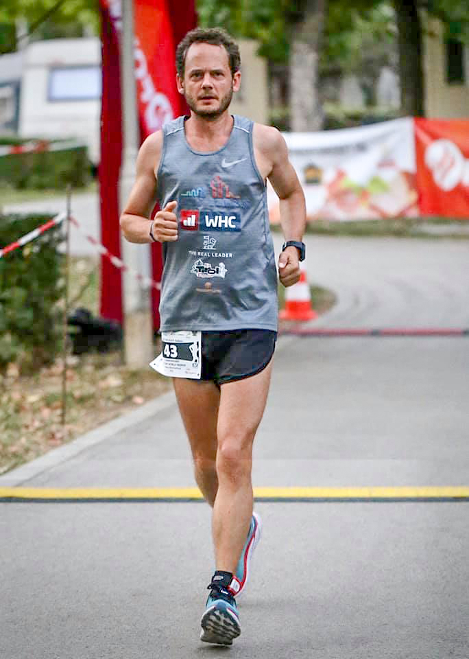 Emberfeletti teljesítmény: Rakonczay hét körmét adta a 802 km-es futásért -  Sportal.hu