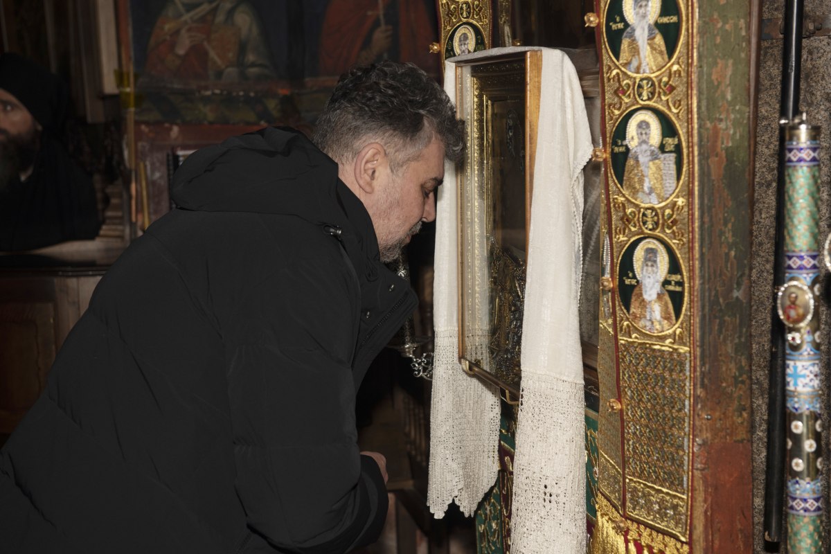Marcel Ciolacu, din nou la Muntele Athos: „Niciun pământean nu merită o asemenea onoare”