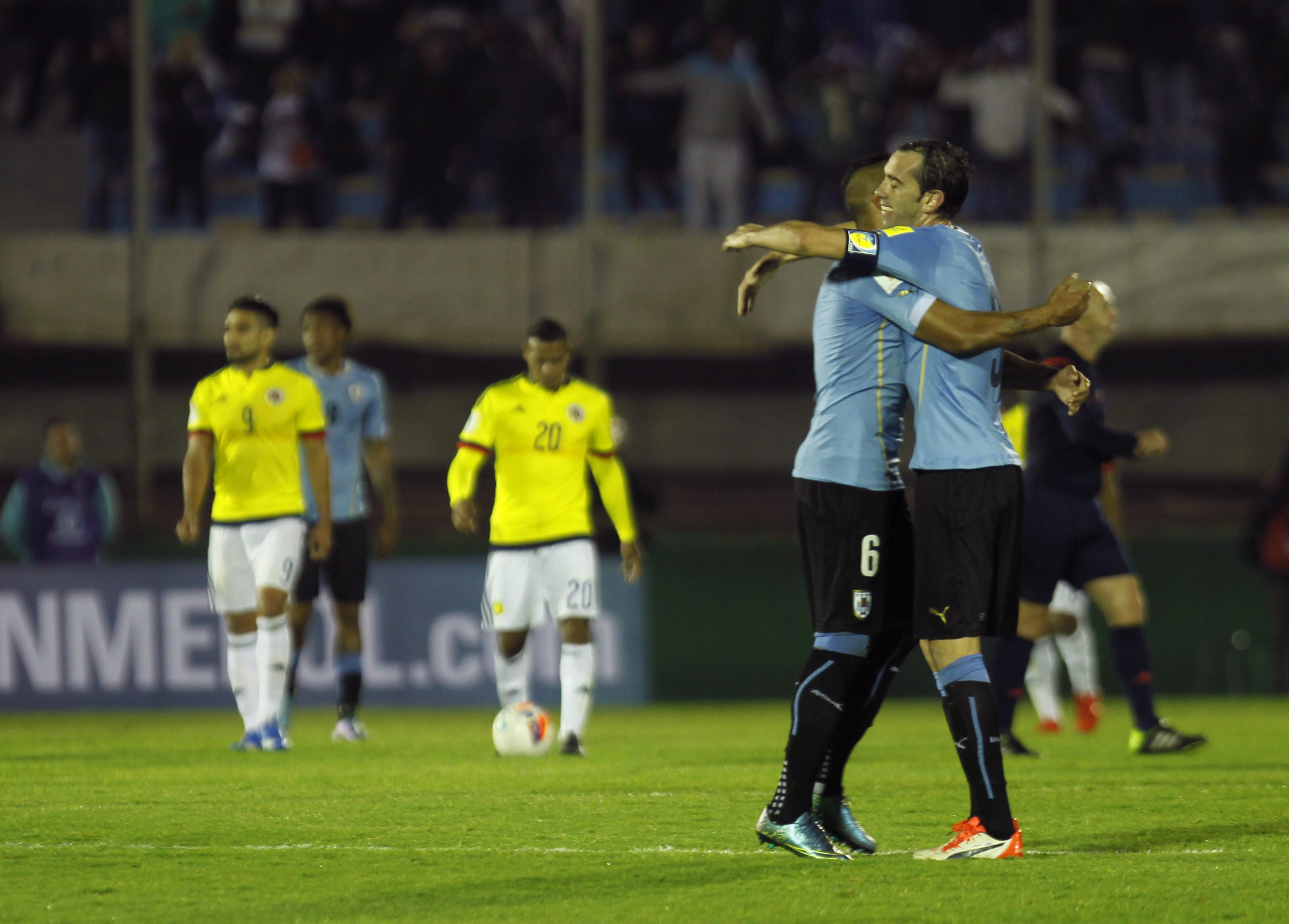 Șamanii din Peru l-au înțepat degeaba pe Alexis Sanchez. Argentina, în colaps fără Messi. Succese Brazilia și Uruguay / PRELIMINARIILE CM 2018