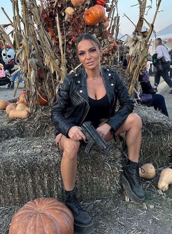 Cu ce se ocupă Andreea Antonescu în America. Artista s-a mutat împreună cu cele două fetițe: „Trăim în prezent și pentru noi”