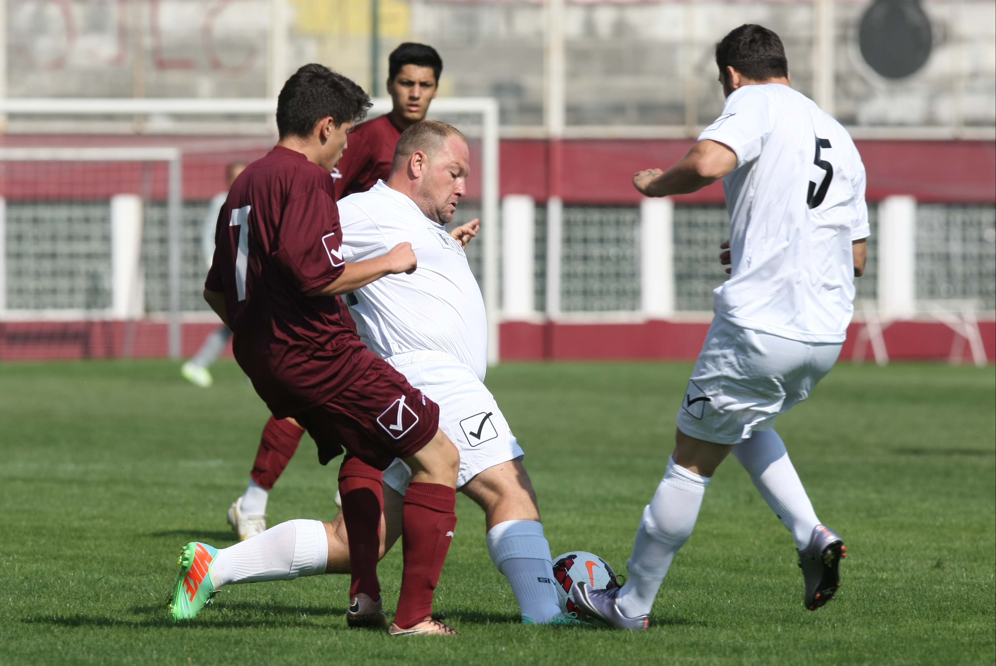 Meciul AFC Rapid - ASSC Rapid, din Liga V, întârziat cu un sfert de oră: s-a defectat imprimanta care tipărea biletele! Scor categoric: 5-0 | FOTO