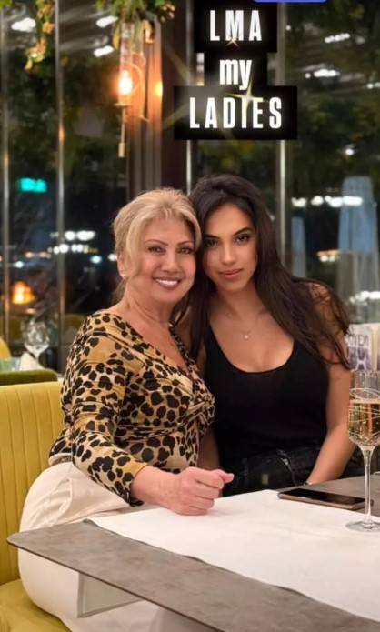 Iubita lui Dorian Popa, surprinsă cu inelul de logodnă pe deget. Reacția fanilor nu a întârziat să apară: „Casă de piatră”