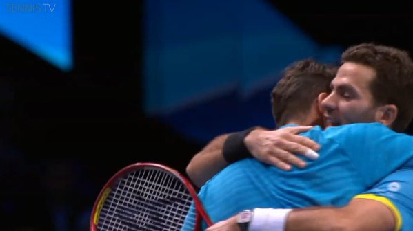 Tecău și Rojer și-au adjudecat Turneul Campionilor, după ce au învins perechea Mergea/ Bopanna. ^Horia e nr. 1 mondial la dublu / FOTO