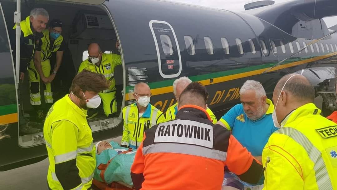 Sute de copii ucraineni, salvați din iadul războiului. Fundația „Mama i nemovlya”, din Ucraina, îi scoate pe micuți de acolo și îi duce în spitale din Europa
