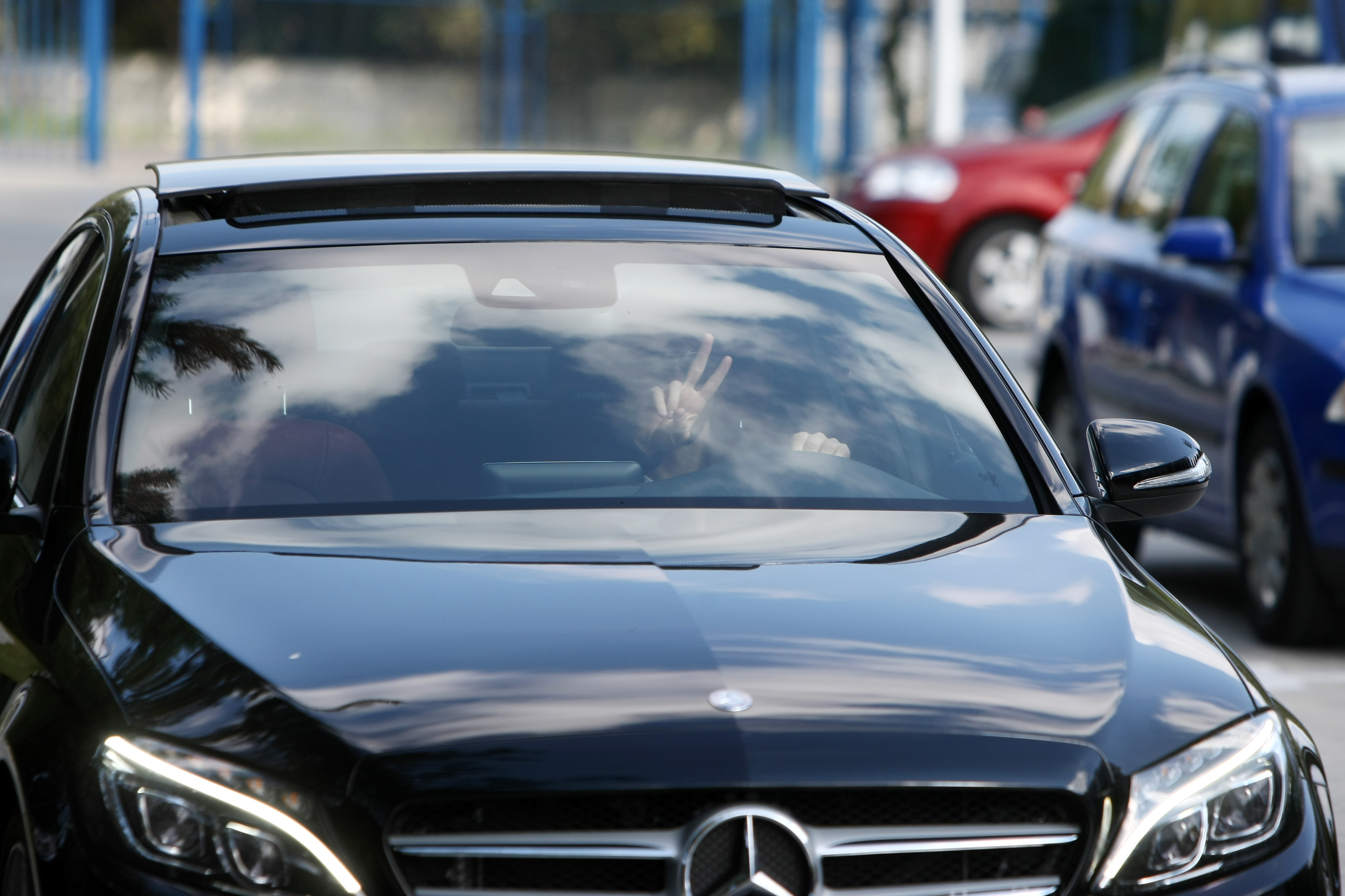FOTO / Şi-au adus bolizii pentru a învinge Ungaria! ”Tricolorii” au prezentat moda auto