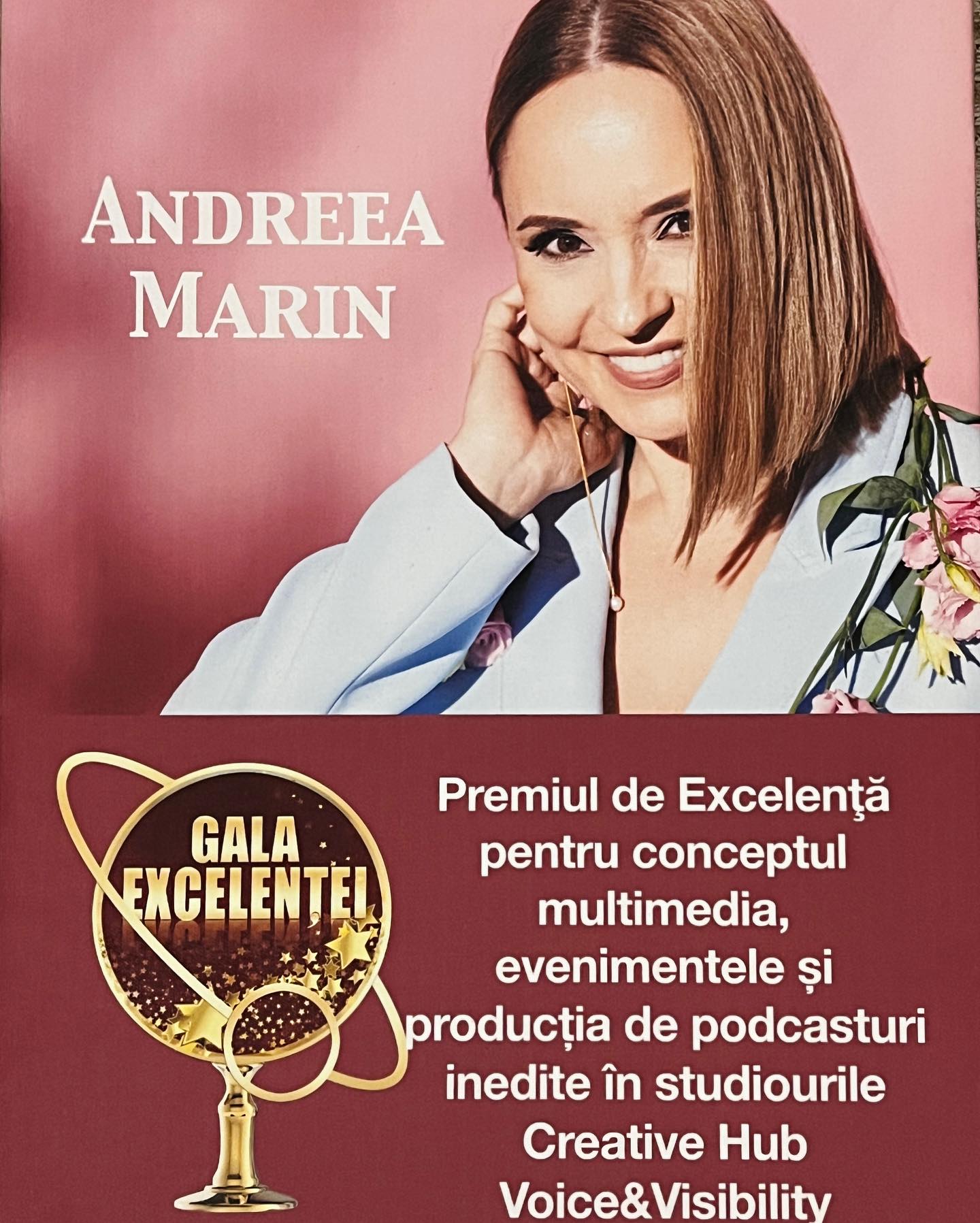 Andreea Marin și fiica ei, apariție elegantă la un eveniment unde au fost premiate. Violeta a îmbrăcat o rochie neagră și decoltată